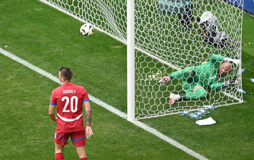 1718962673-2024-06-20T143039Z_2106408788_UP1EK6K14B1XX_RTRMADP_3_SOCCER-EURO-SVN-SRB-REPORT-1024x647.jpg
