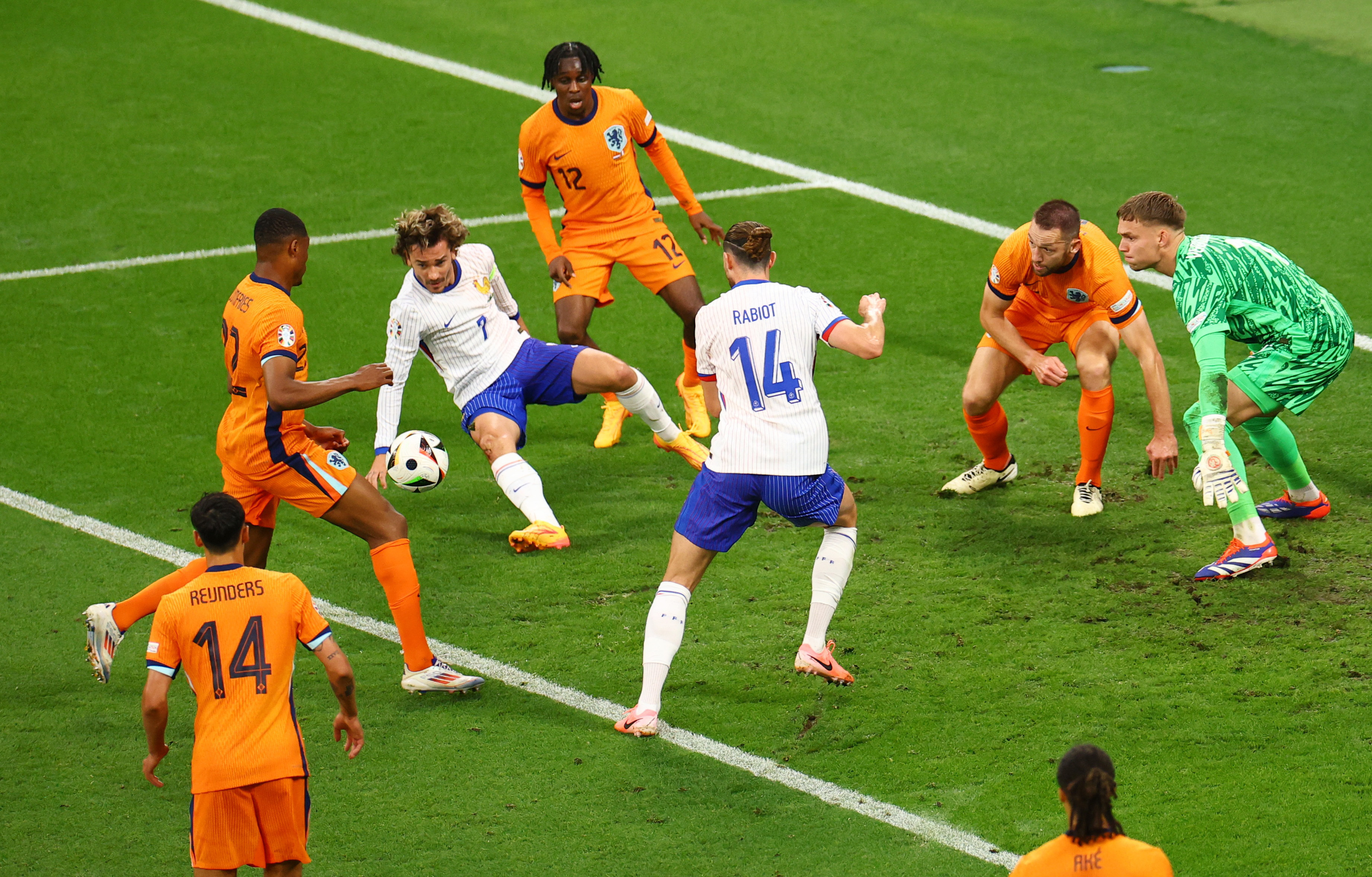 Euro 2024 - Netherlands v France