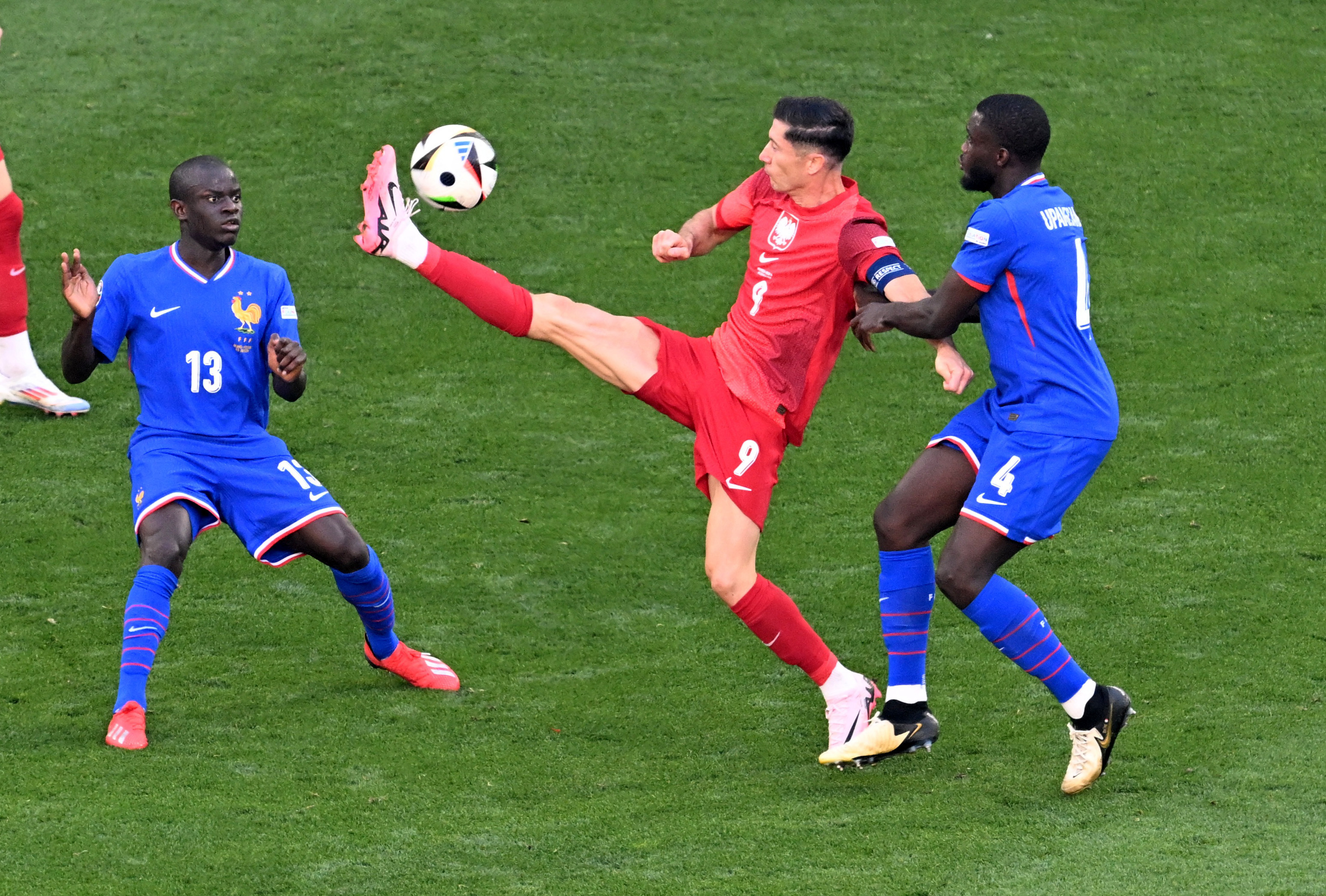 REUTERS/Carmen Jaspersen