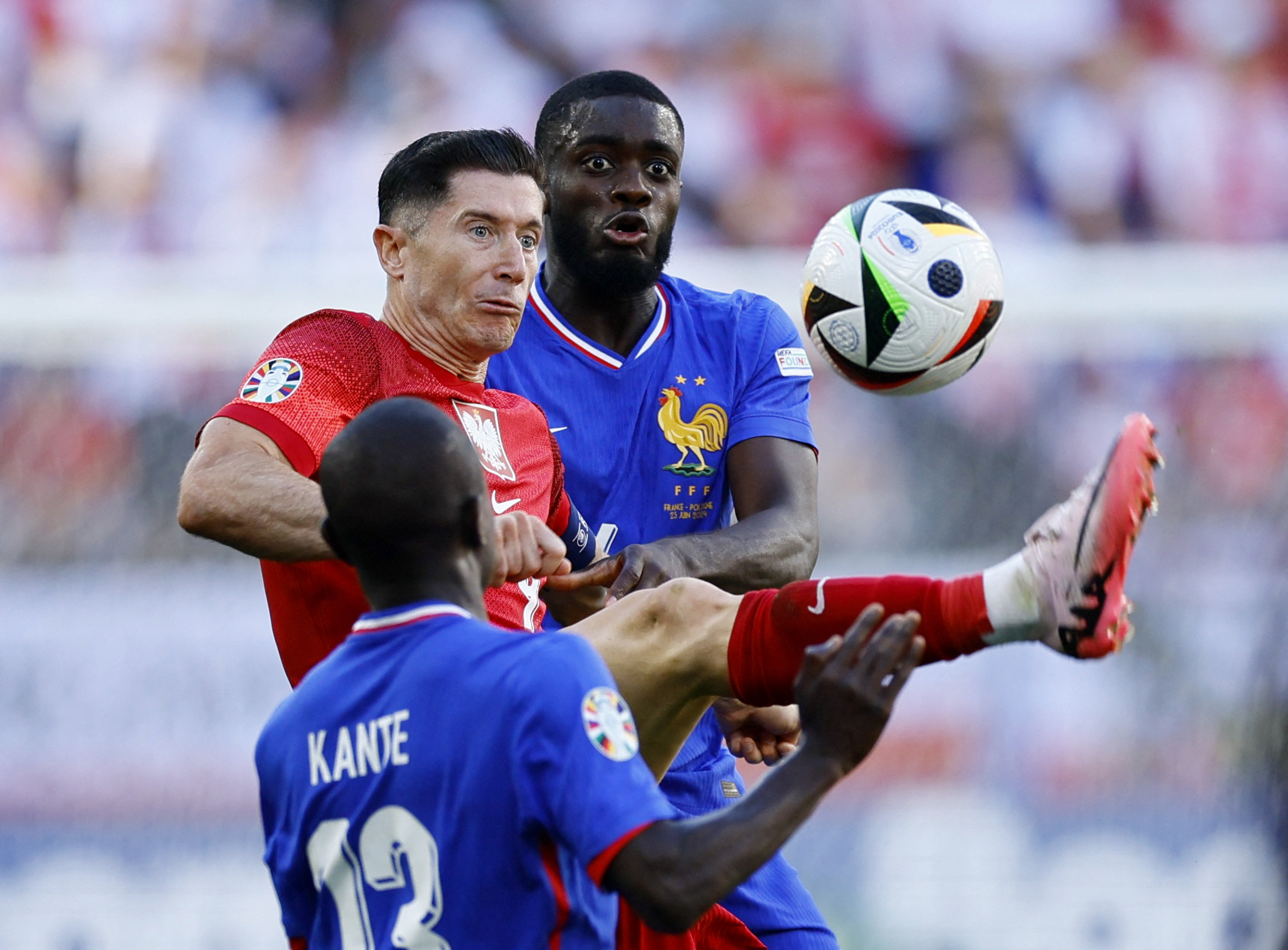 REUTERS/Leon Kuegeler