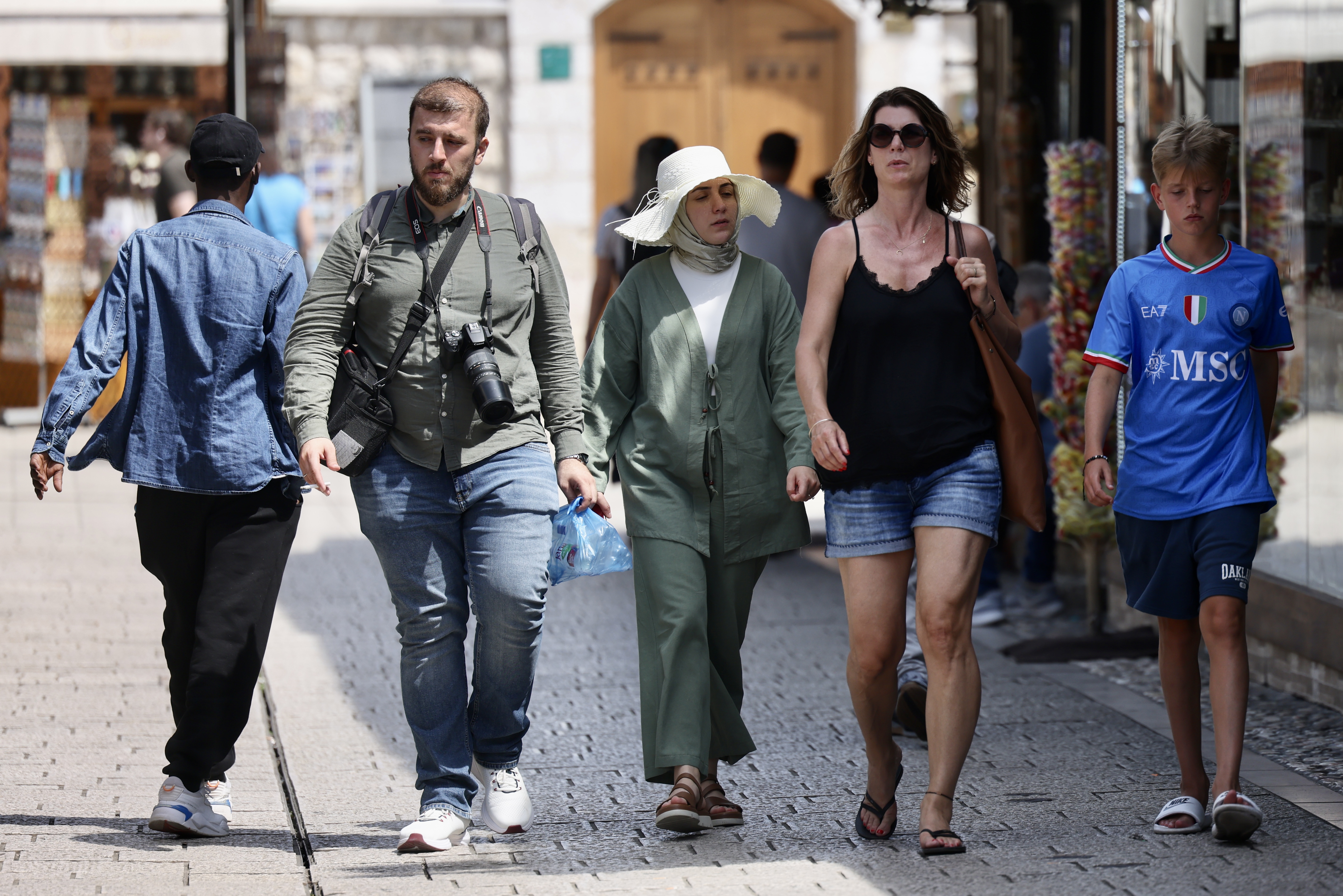 vrucina vrijeme turisti setaci