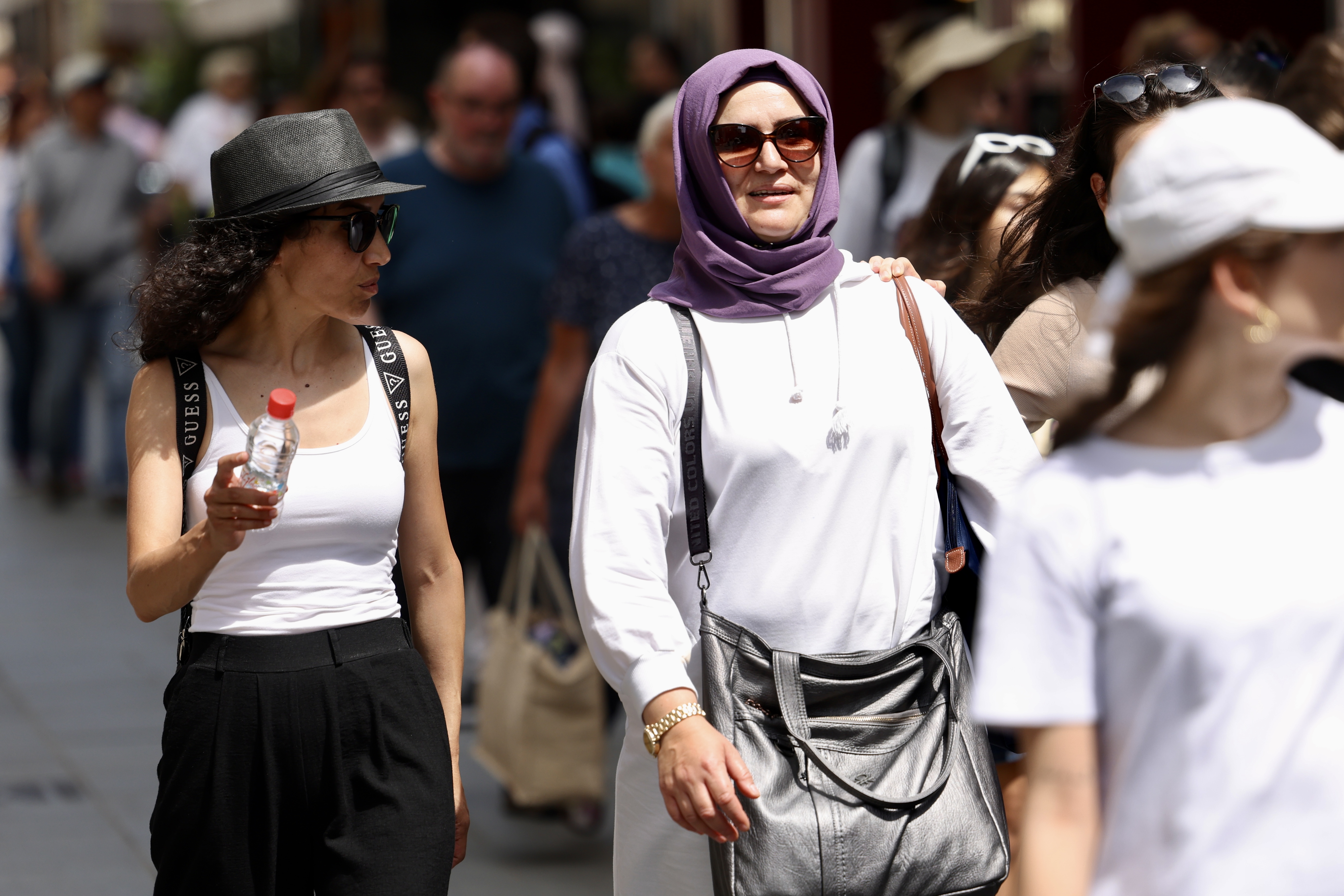 vrucina vrijeme turisti setaci