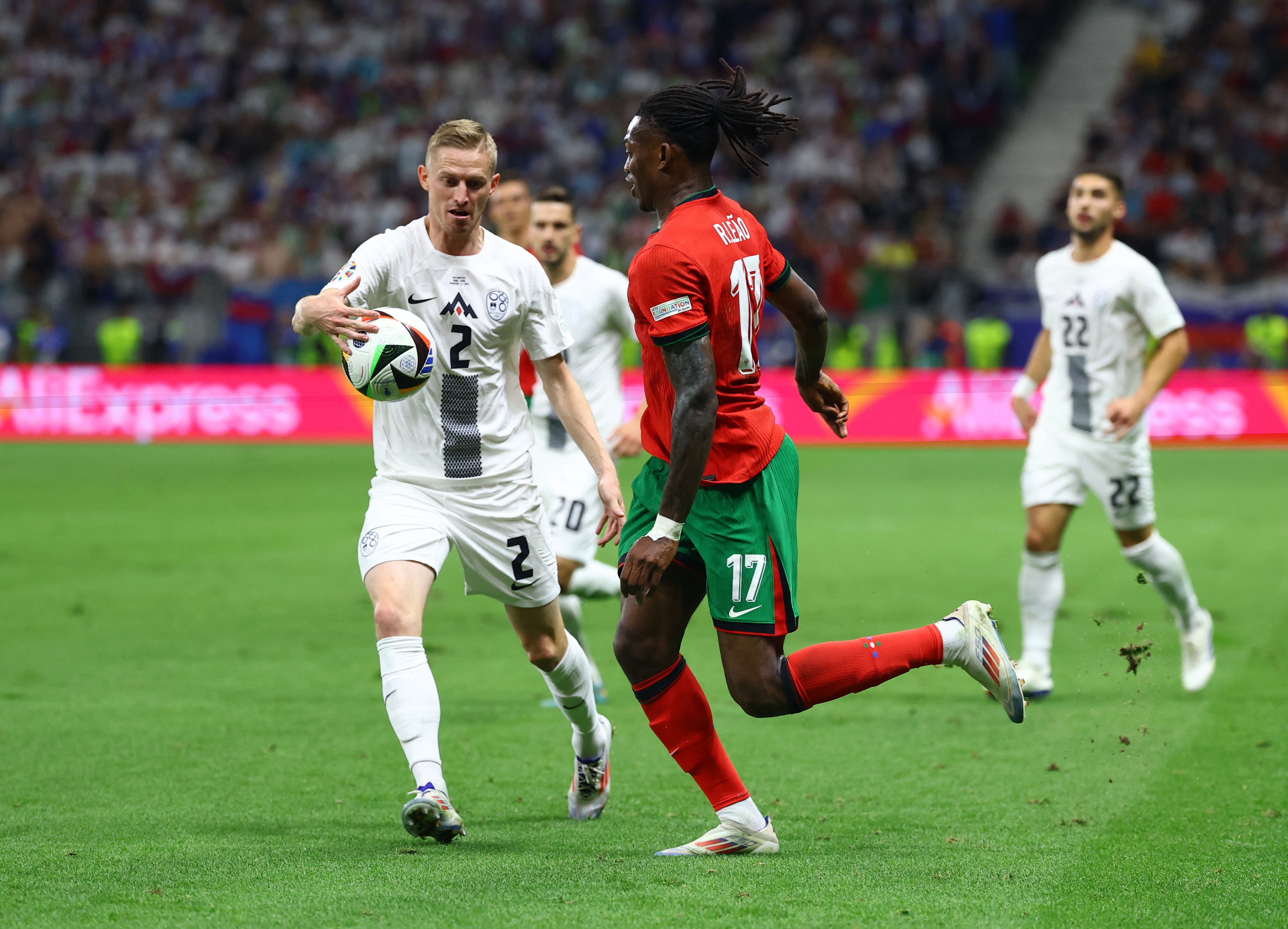 REUTERS/Kai Pfaffenbach