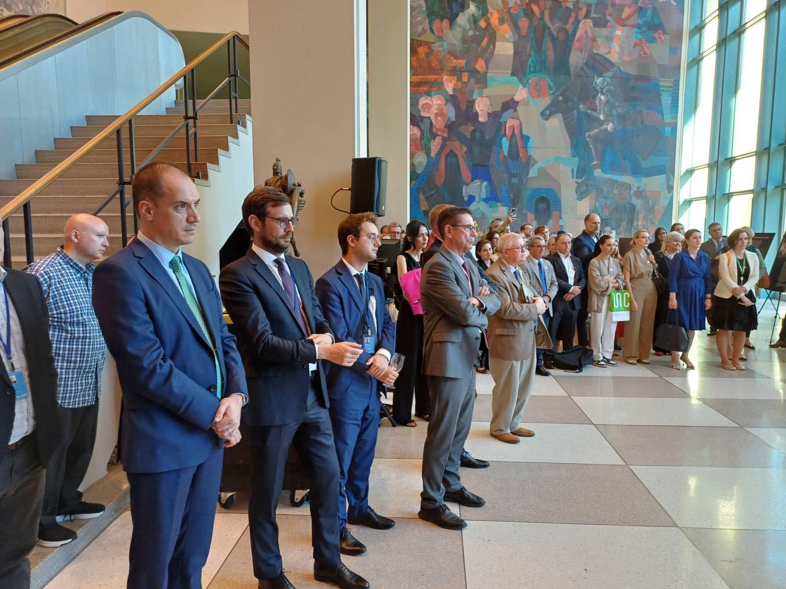 izlozba srebrenica un new york