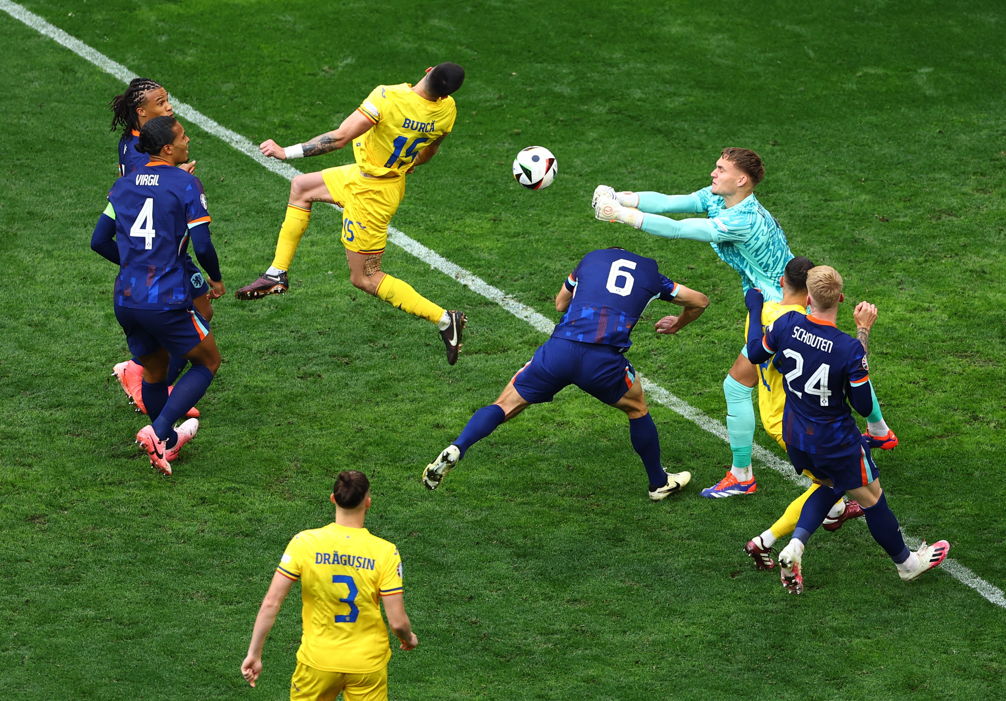  REUTERS/Leonhard Simon