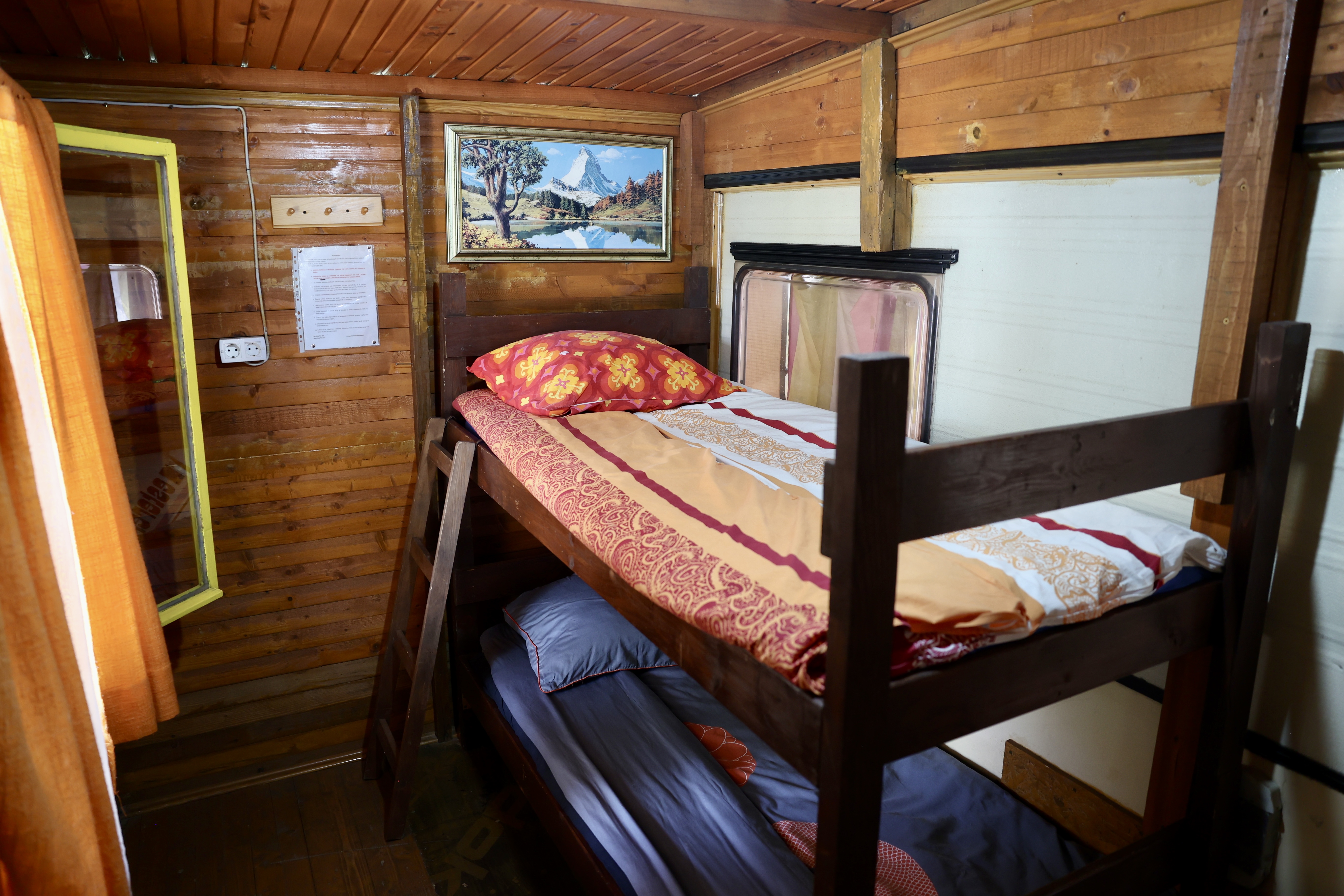 Auto kamp Miris ljeta bungalov 2