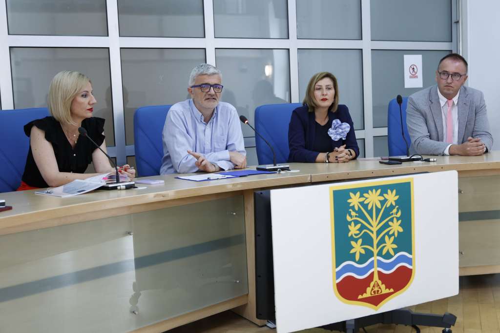 l_7b1ad75ced7714688c55de7763821aa1