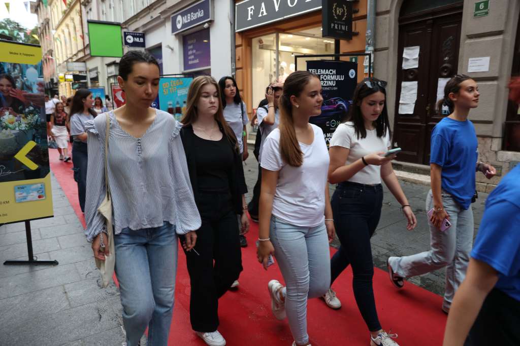 l_0f9693aca667e5f903f3ad83c7830982