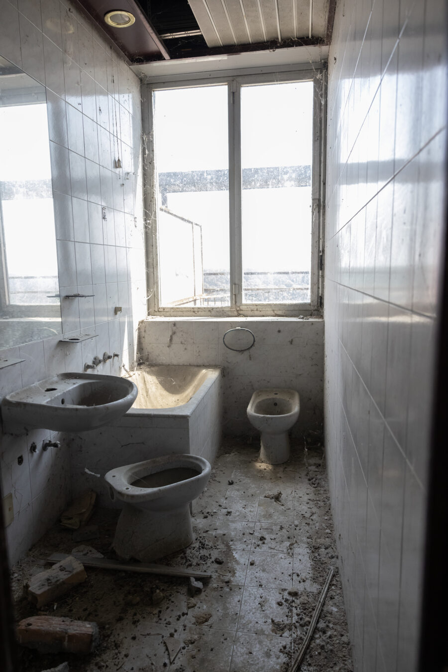 1721330875-7I5A0094-copy-900x1349