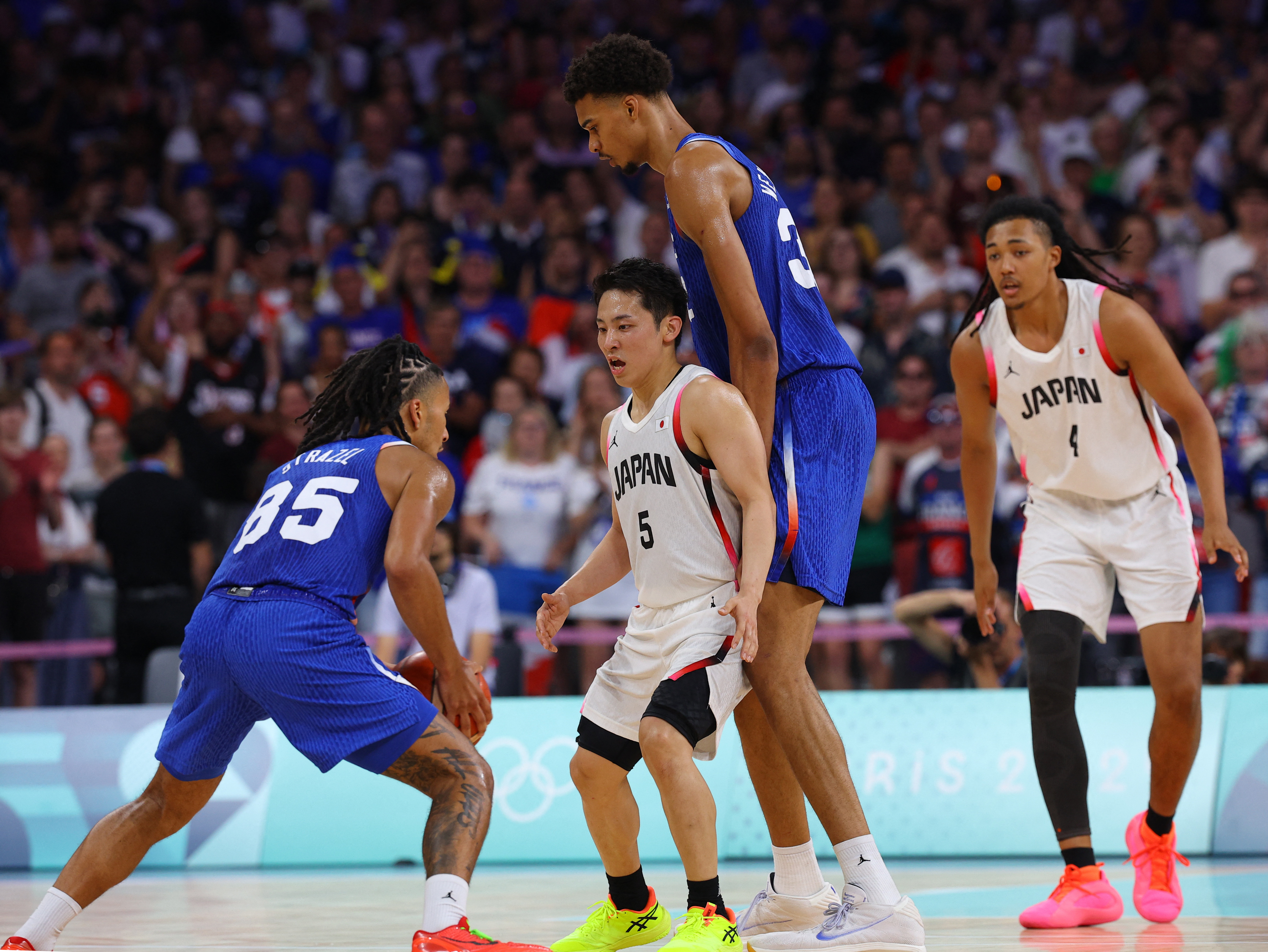 Basketball - Men's Group Phase - Group B - Japan vs France