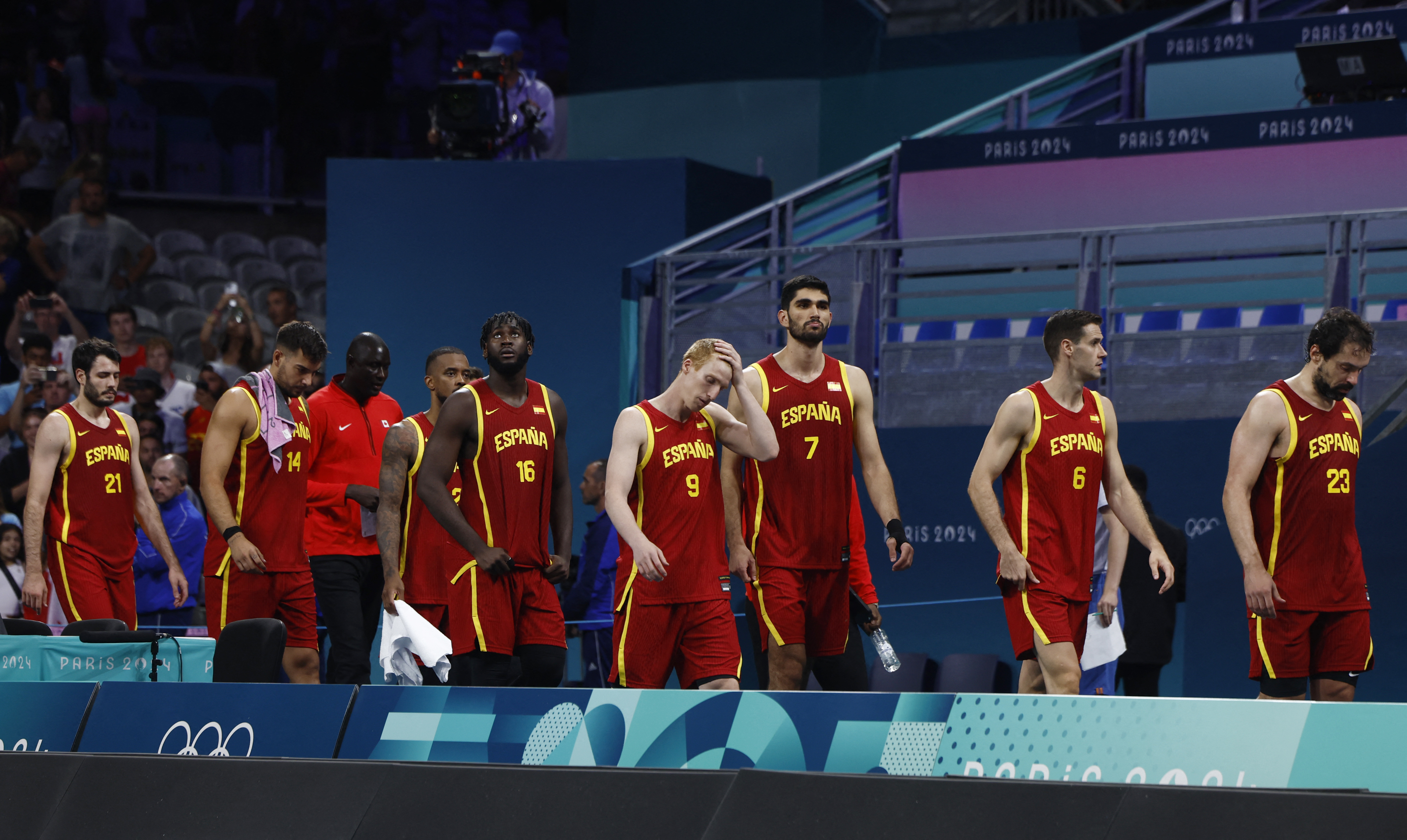 Basketball - Men's Group Phase - Group A - Canada vs Spain