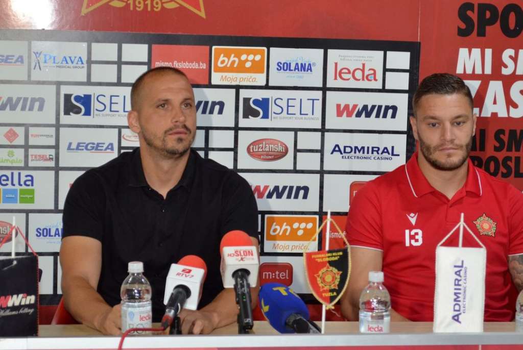 Marko Maksimović Azir Muminović