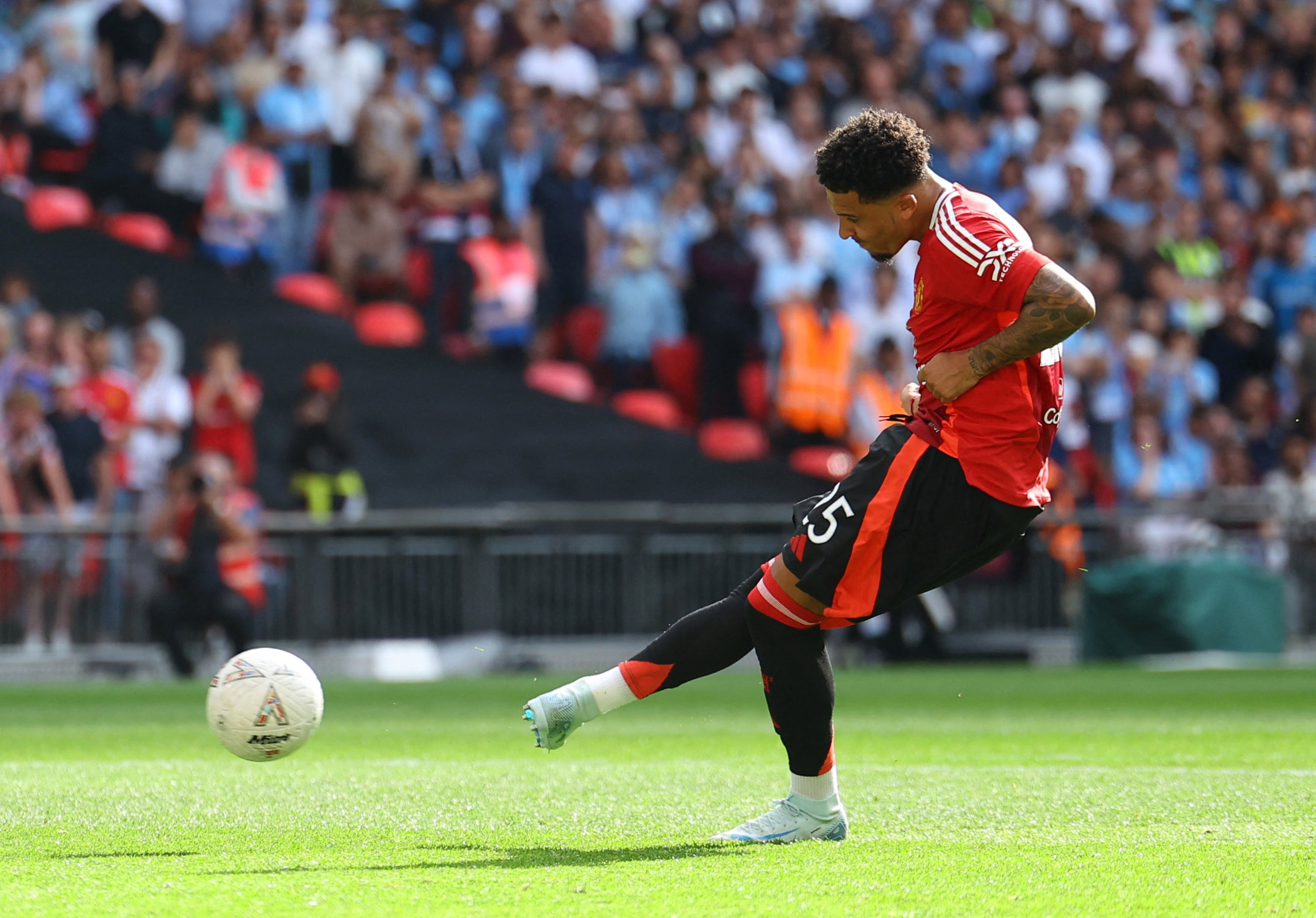 REUTERS/Toby Melville