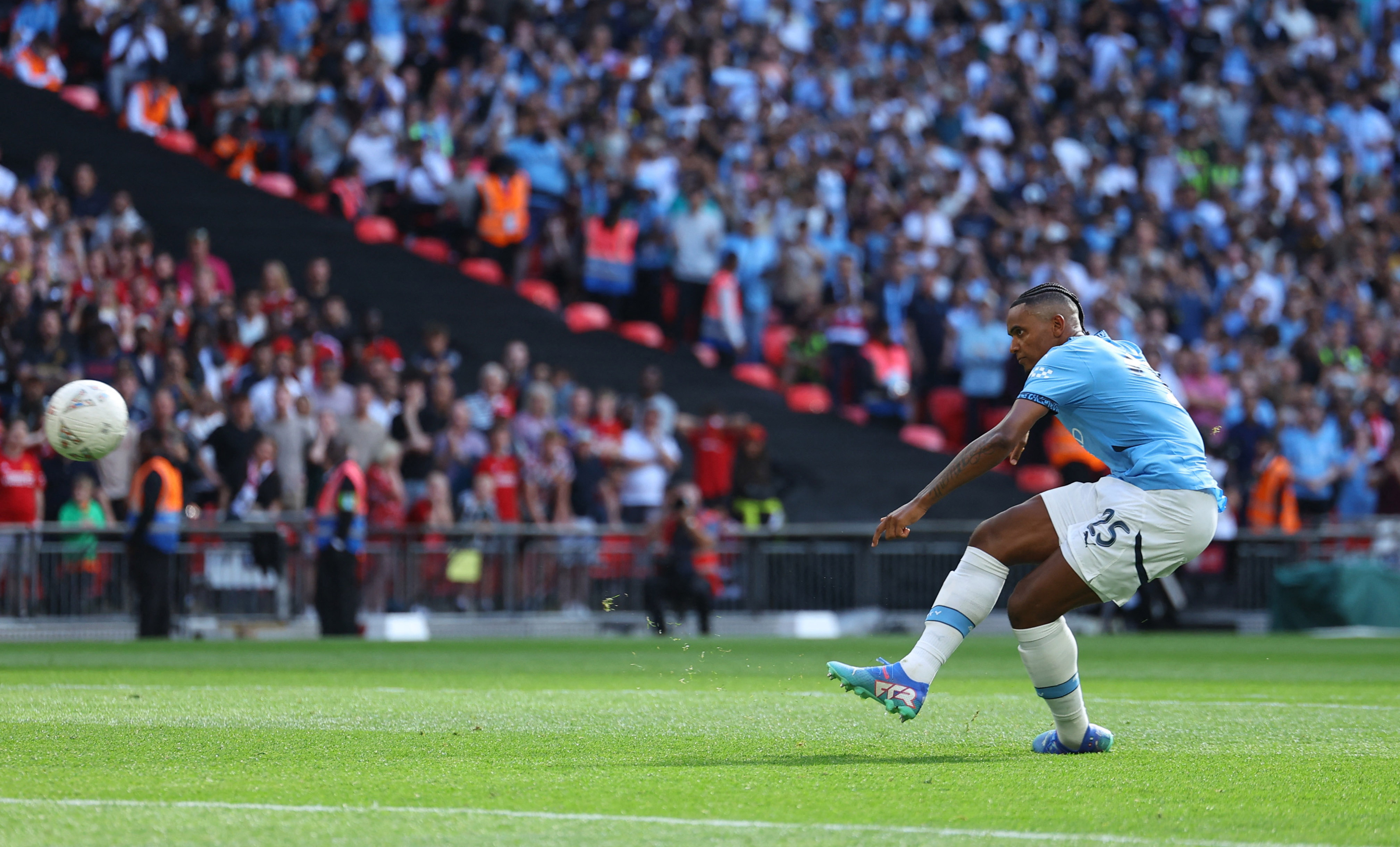 REUTERS/Toby Melville