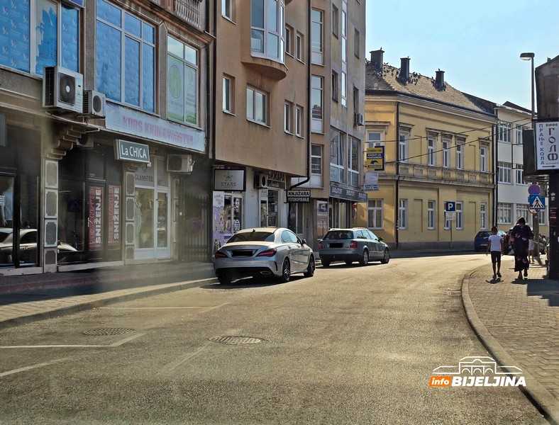 e4cda6a7-3ff8-42b6-adb7-5394c74a86a4