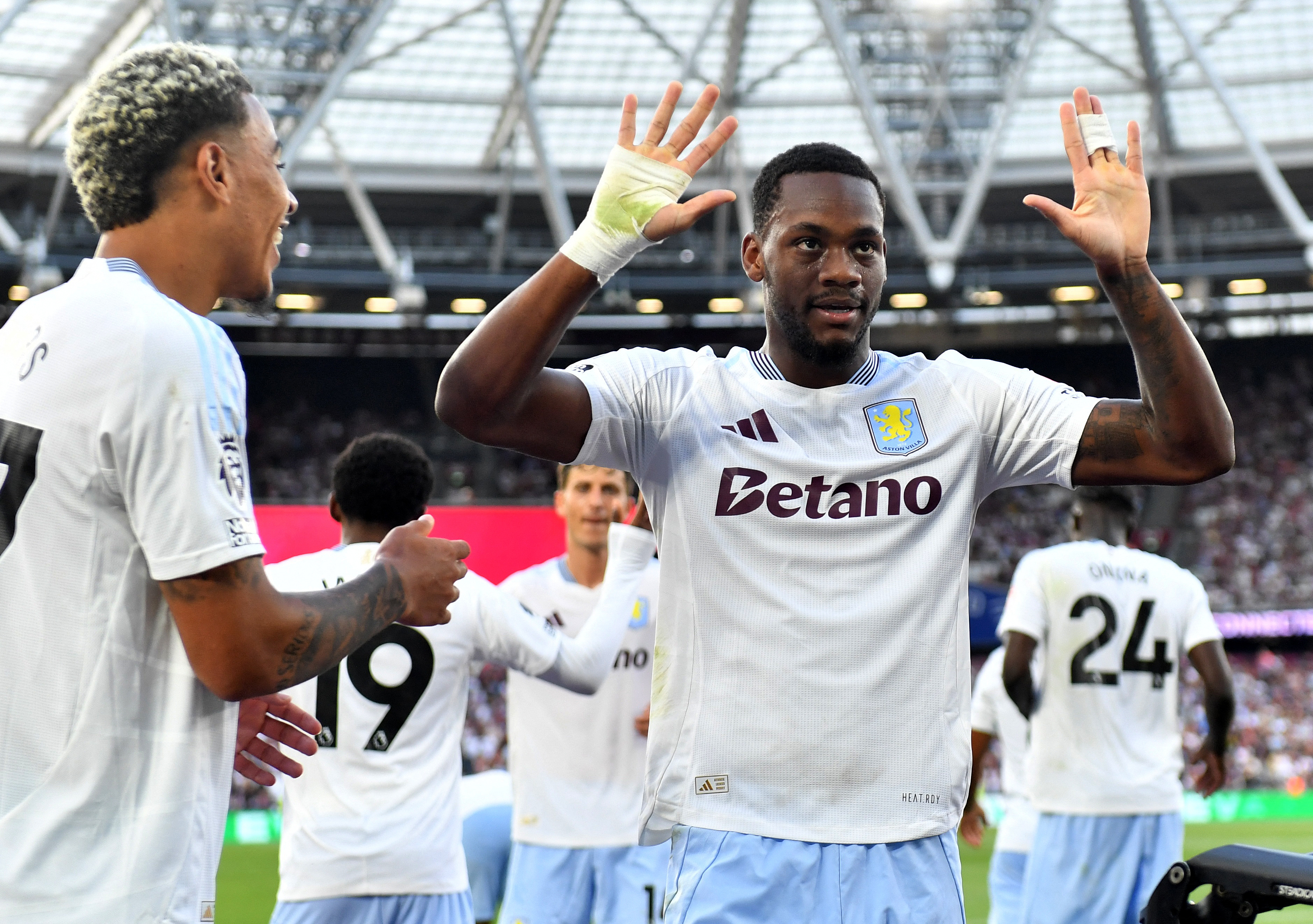 Premier League - West Ham United v Aston Villa