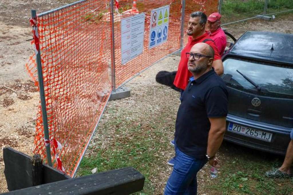 l_4e16bf16ff71429a794309d36531bcdc