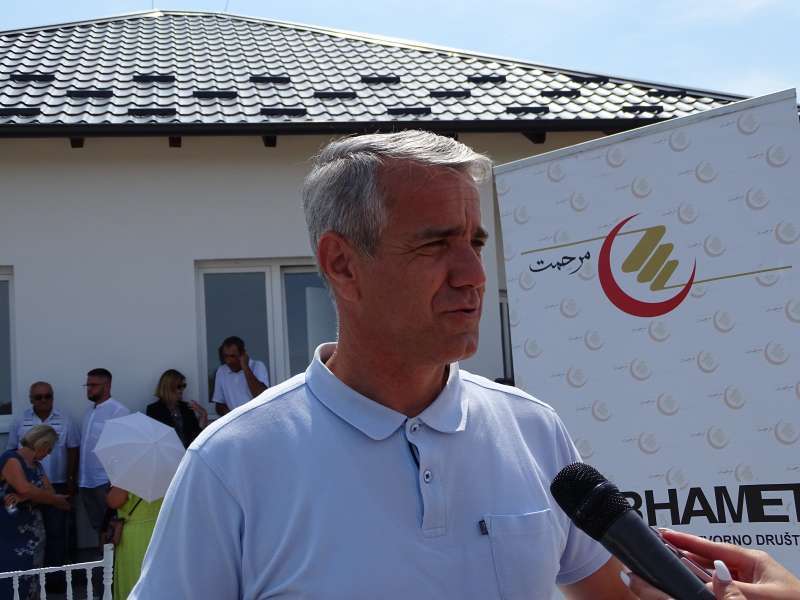 m_d243ed03d38bee68cec7bc0b22360523