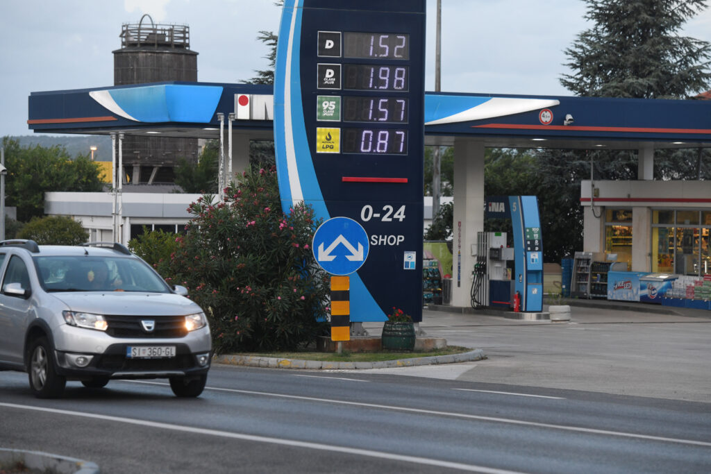 ibenik: Od pono?i nove ve?e cijene goriva na benzinskim postajama u Hrvatskoj