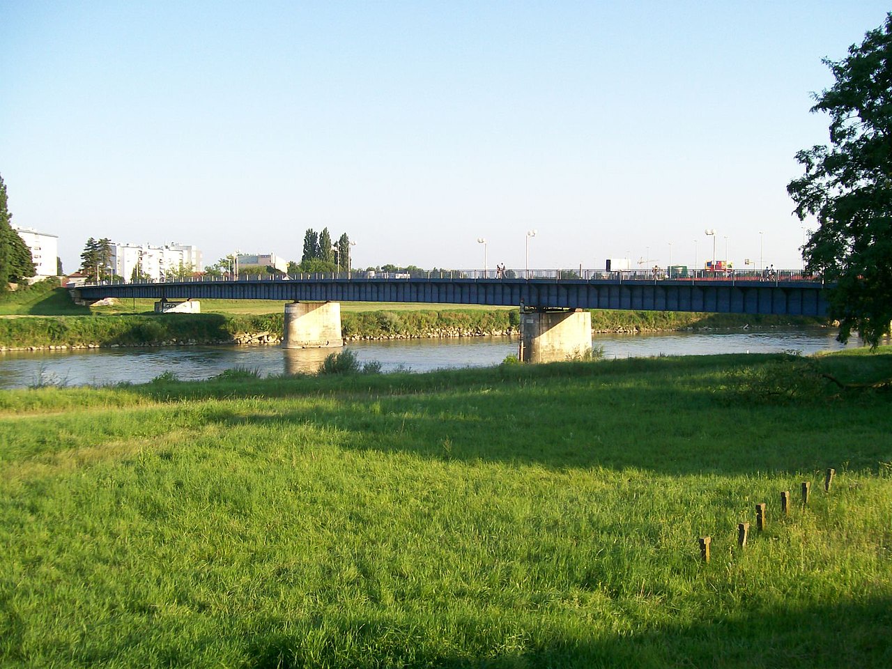 Pješački_Savski_most_Zagreb