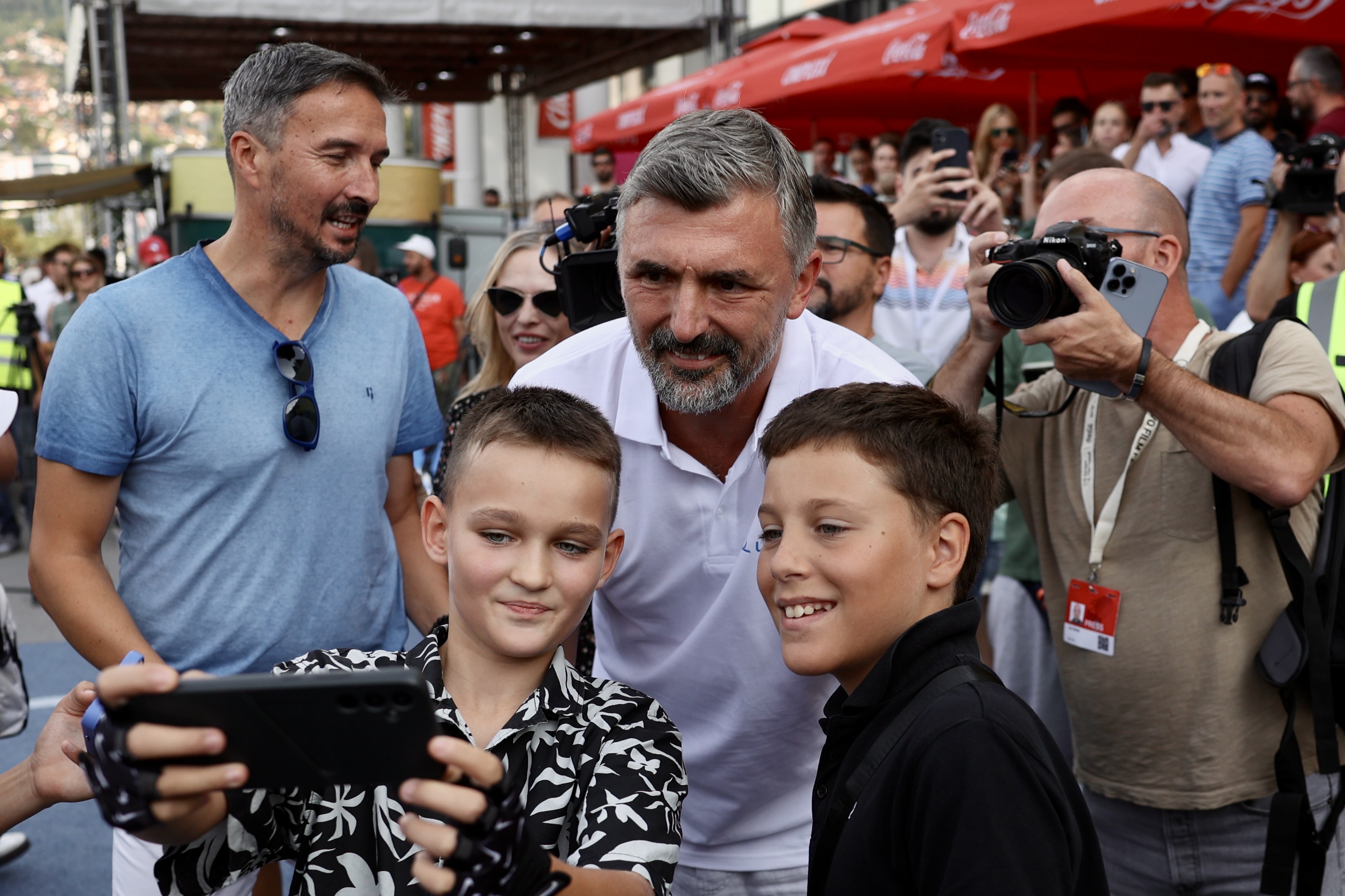 Lapinovo je zapovjedništvo poslalo izvješća u Moskvu upozoravajući da se ukrajinske snage gomilaju na prvim crtama