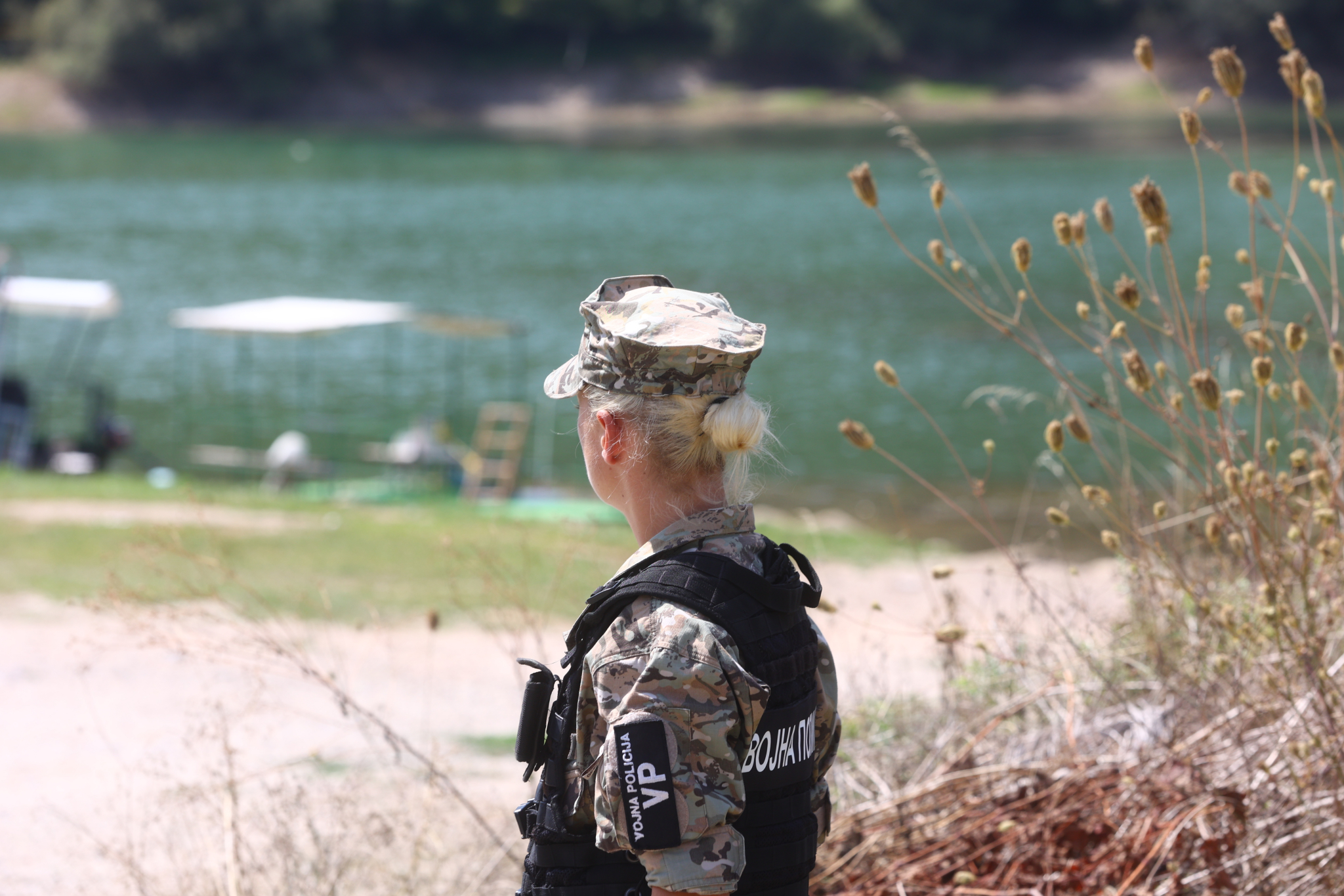 Ministarstvo odbrane: Helikopter OS BiH pao u Jablaničko jezero, posada nije životno ugrožena