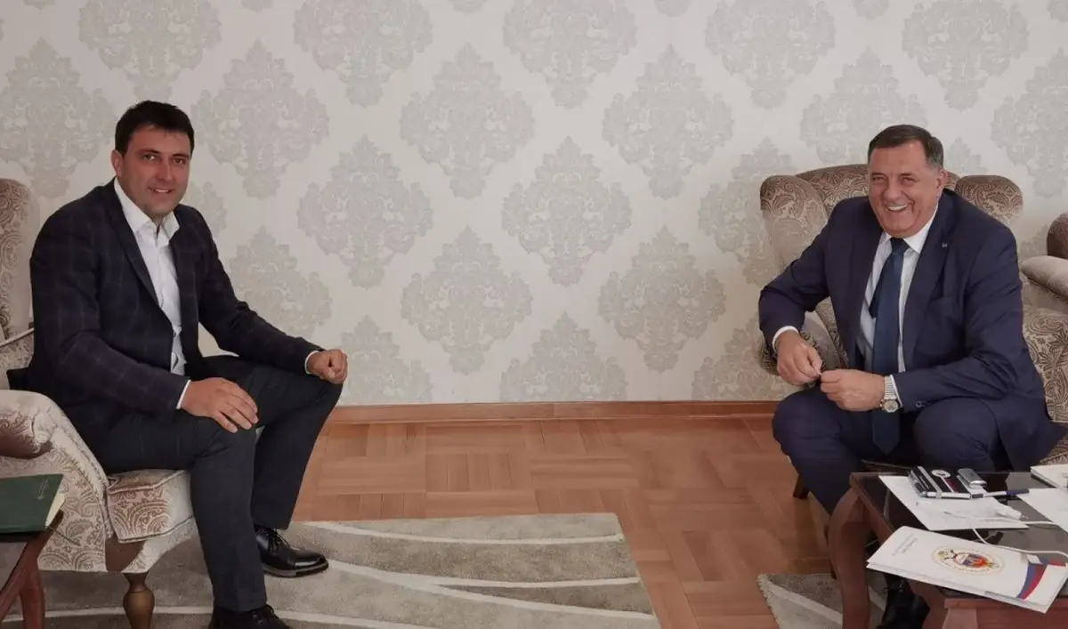 Strahinja-Basevic-dodik-webp