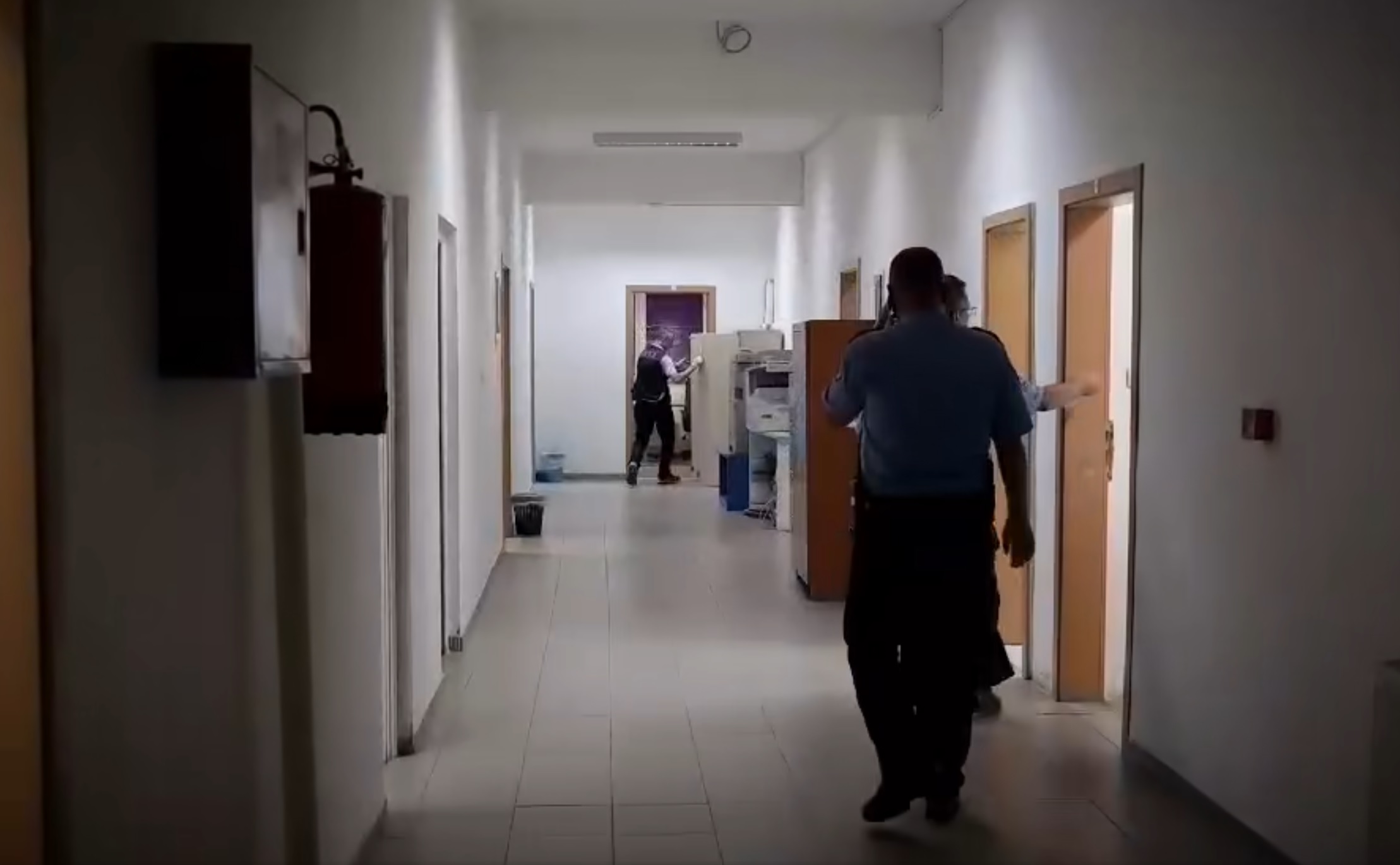 1725097735-kosovska-policija-pretres