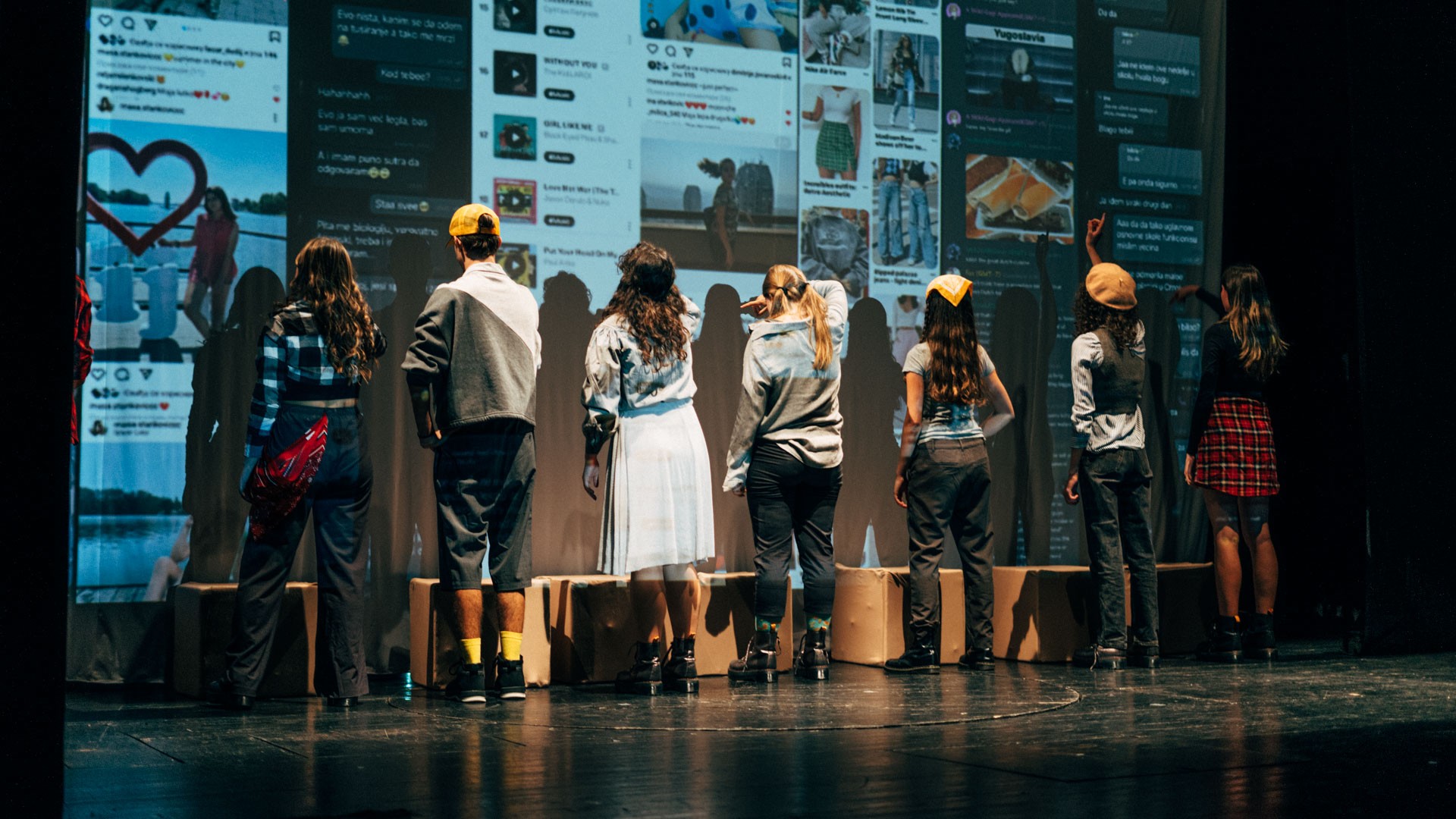 thumbnail_predstava_utopija_12_juventafest_01