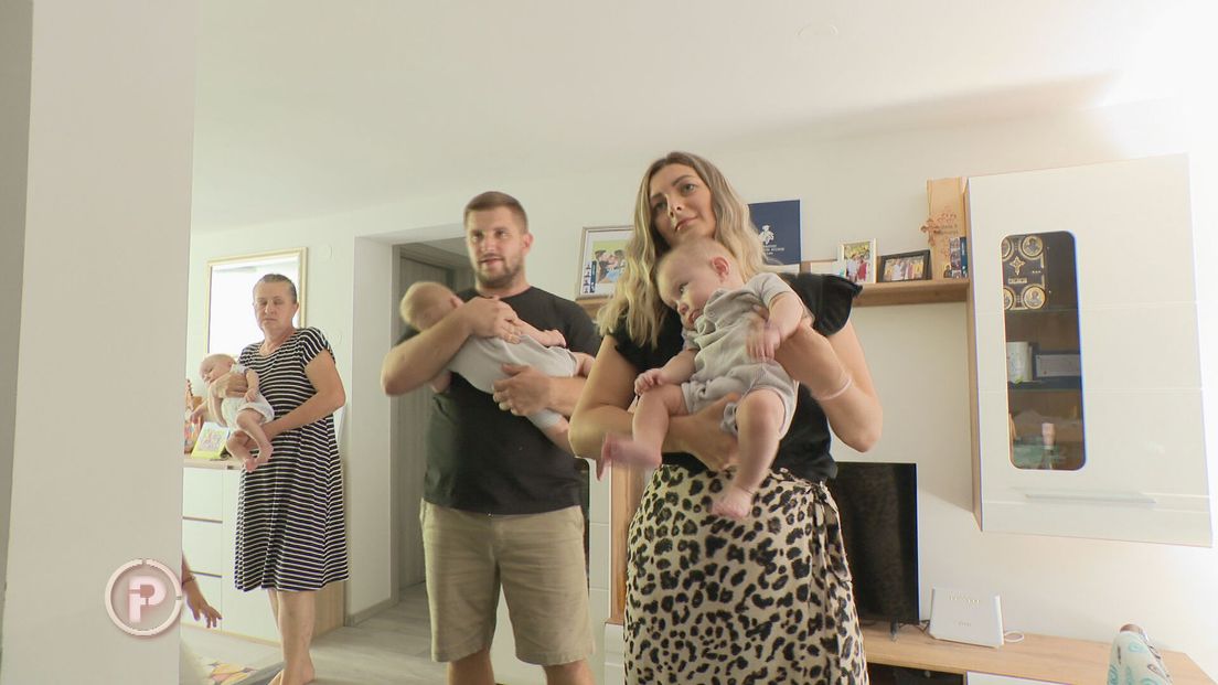 62899451-provjereno-milana-i-konstantin-petrovic