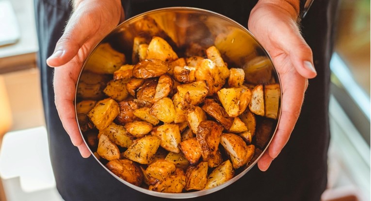 f551af94-3ae5-4c1a-a0a8-005159594d28 (1)