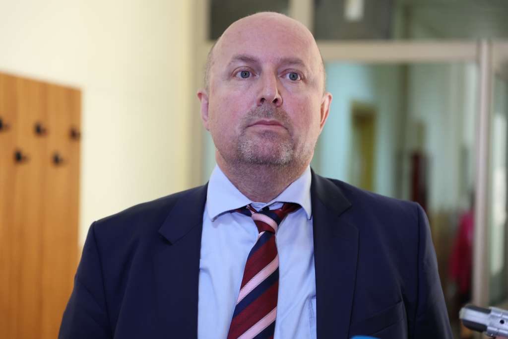 Enis Hasanović  ministar zdravstva