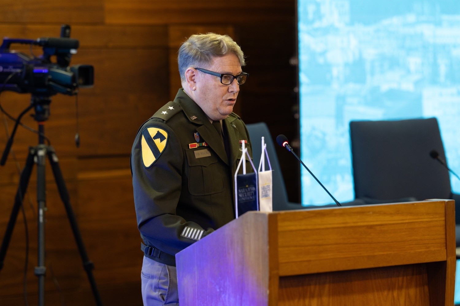 thumbnail_Matthew Van Wagenen