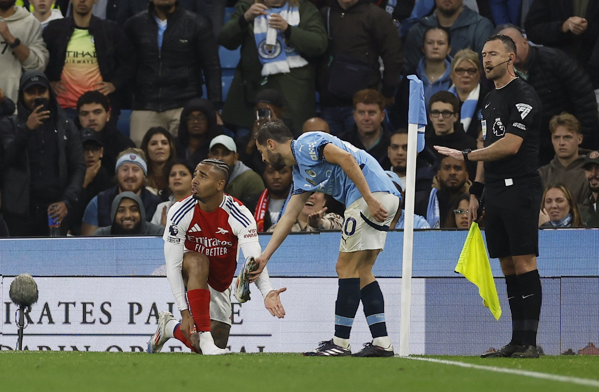 Premier League - Manchester City v Arsenal