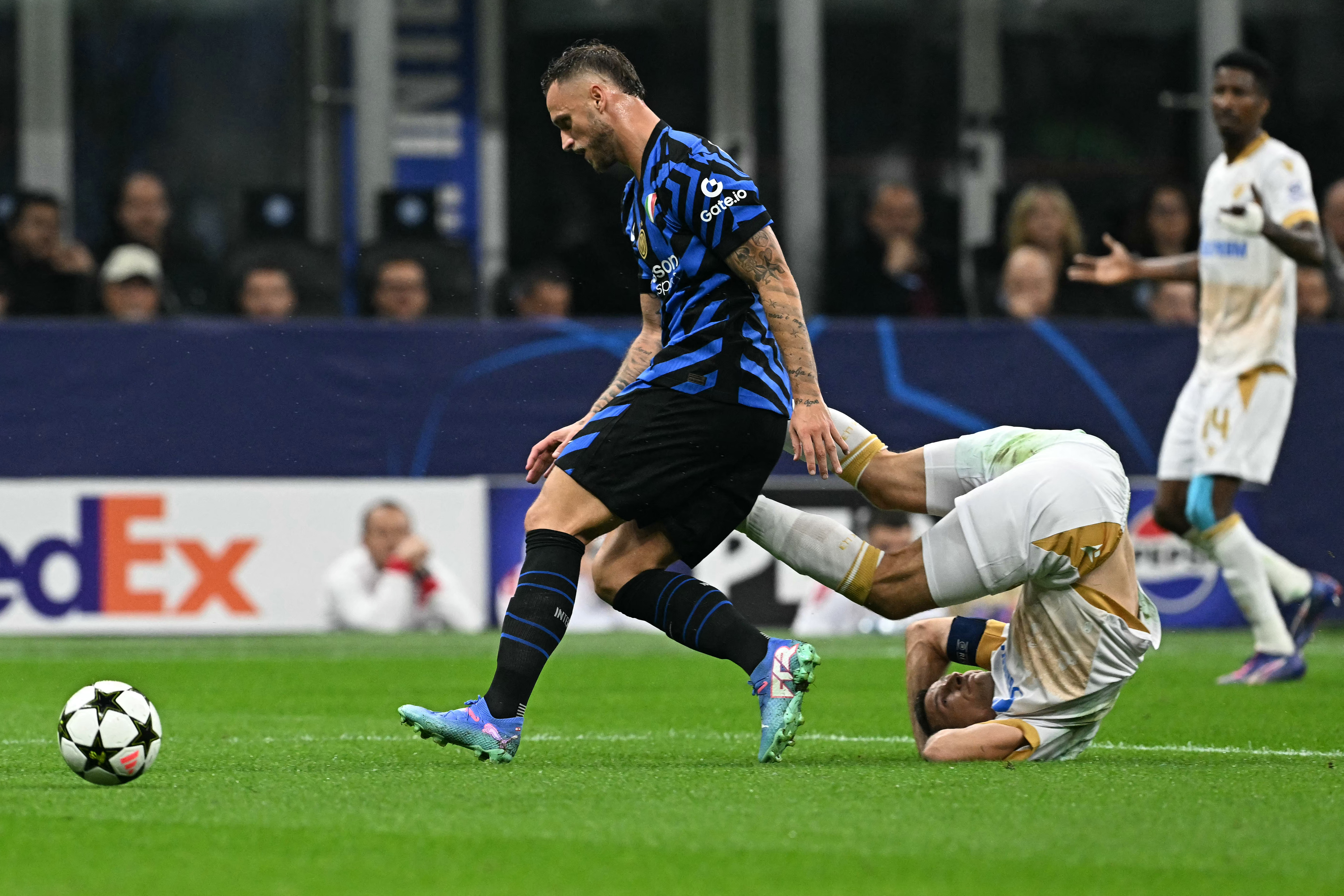 FBL-EUR-C1-INTER-RED STAR