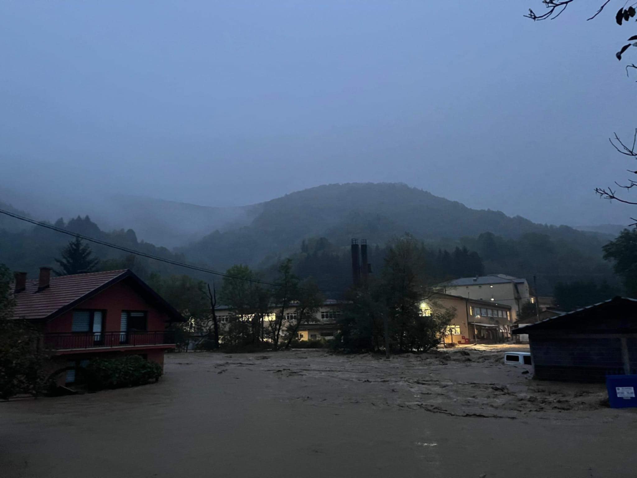 34c24778-3aeb-4825-b827-0f1a08588988