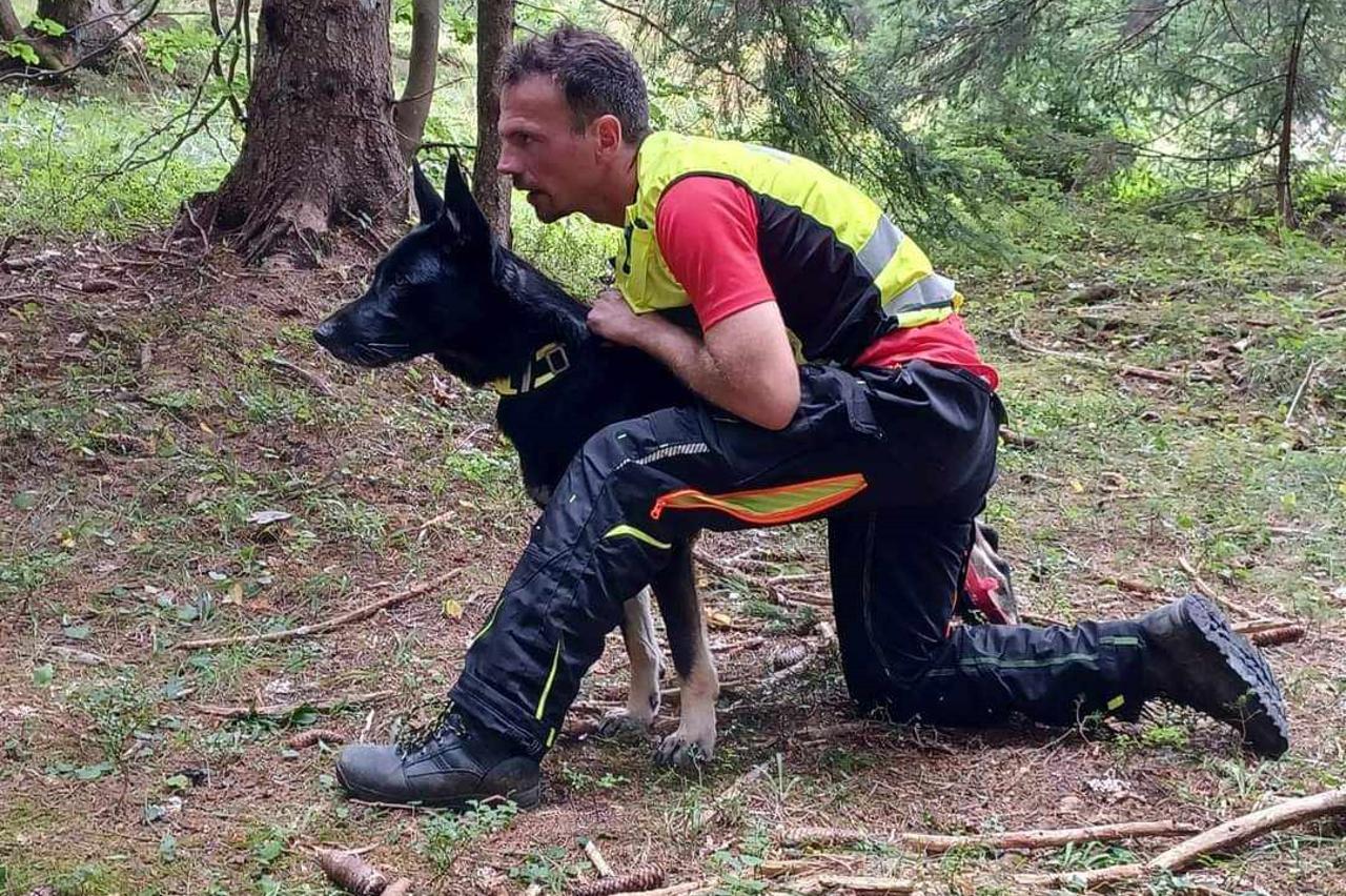 b6c9ce1d02d6ace1148d