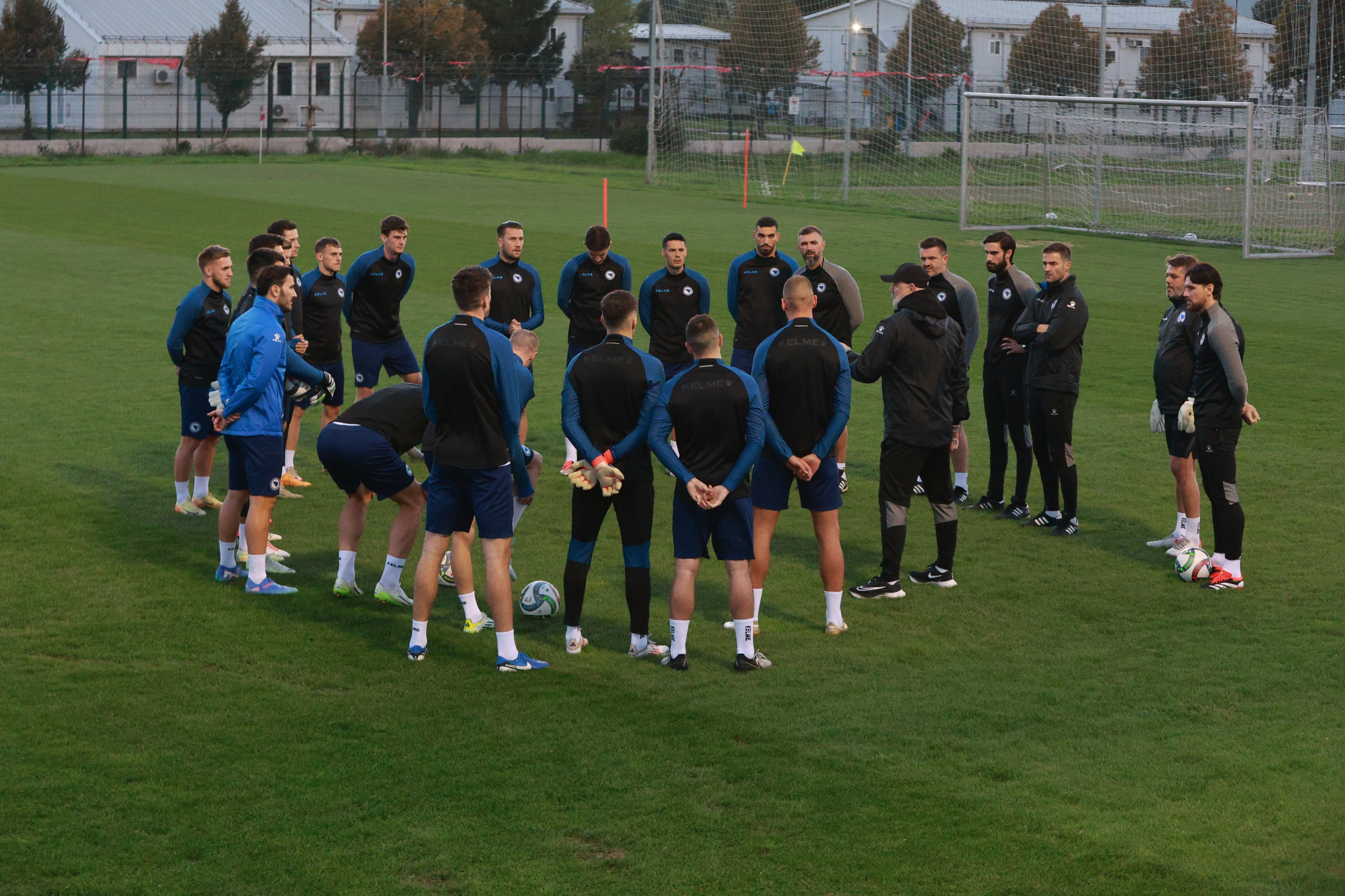 Fudbalska reprezentacija BiH zmajevi
