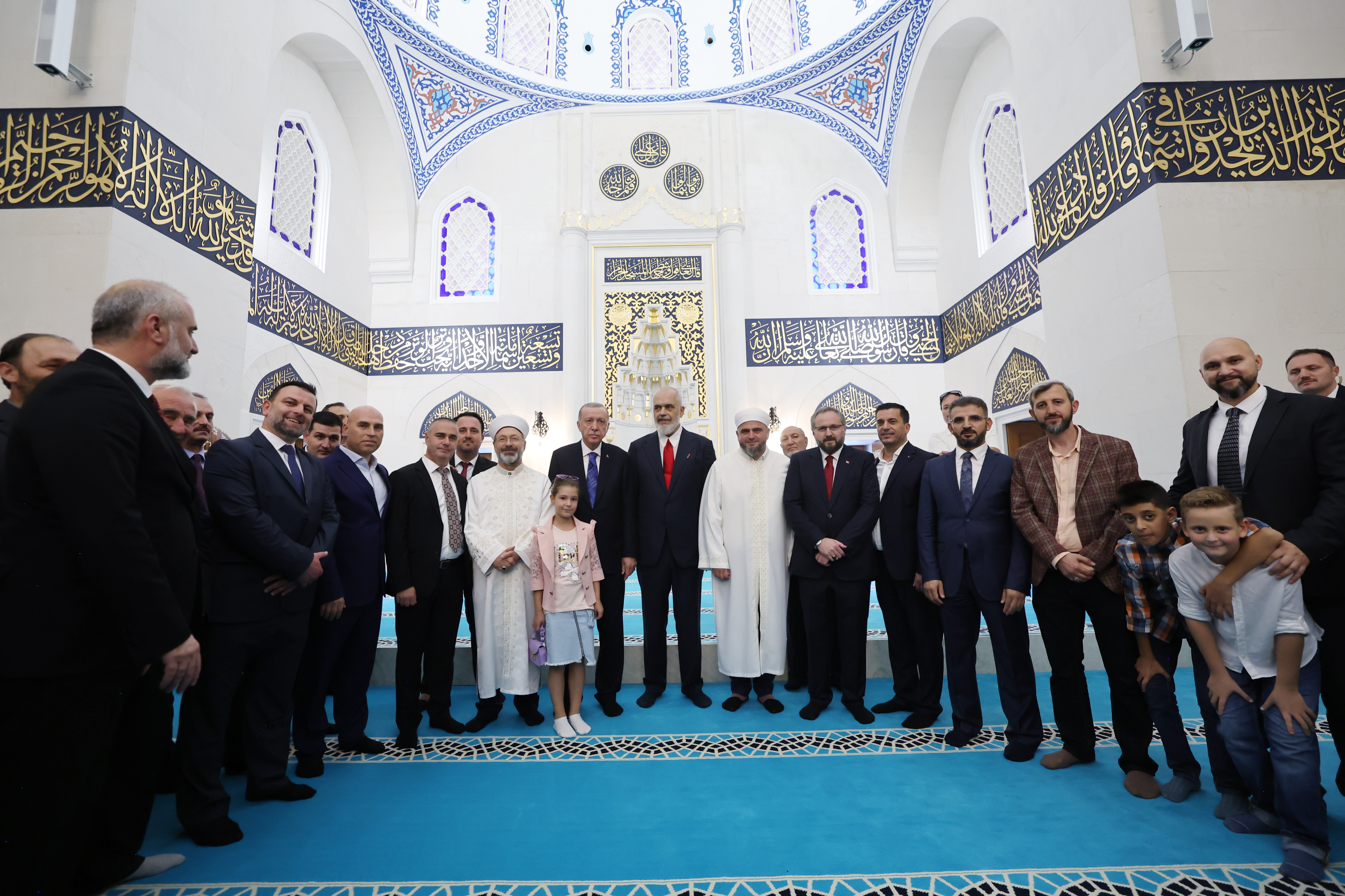 Tirana: Erdogan i Rama svečano otvorili džamiju Namazgah, najveću na Balkanu