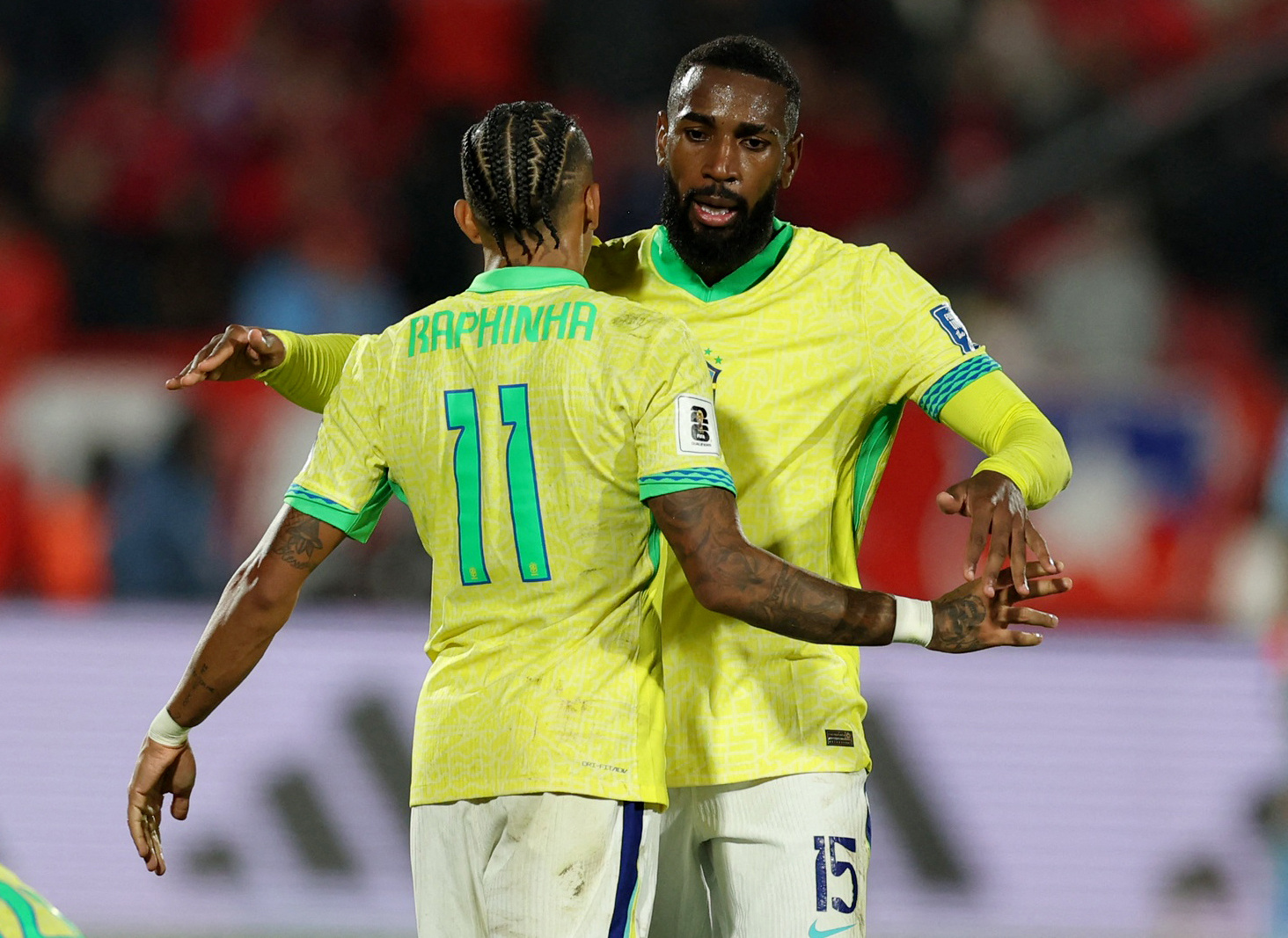 Soccer - World Cup - South American Qualifiers - Chile v Brazil