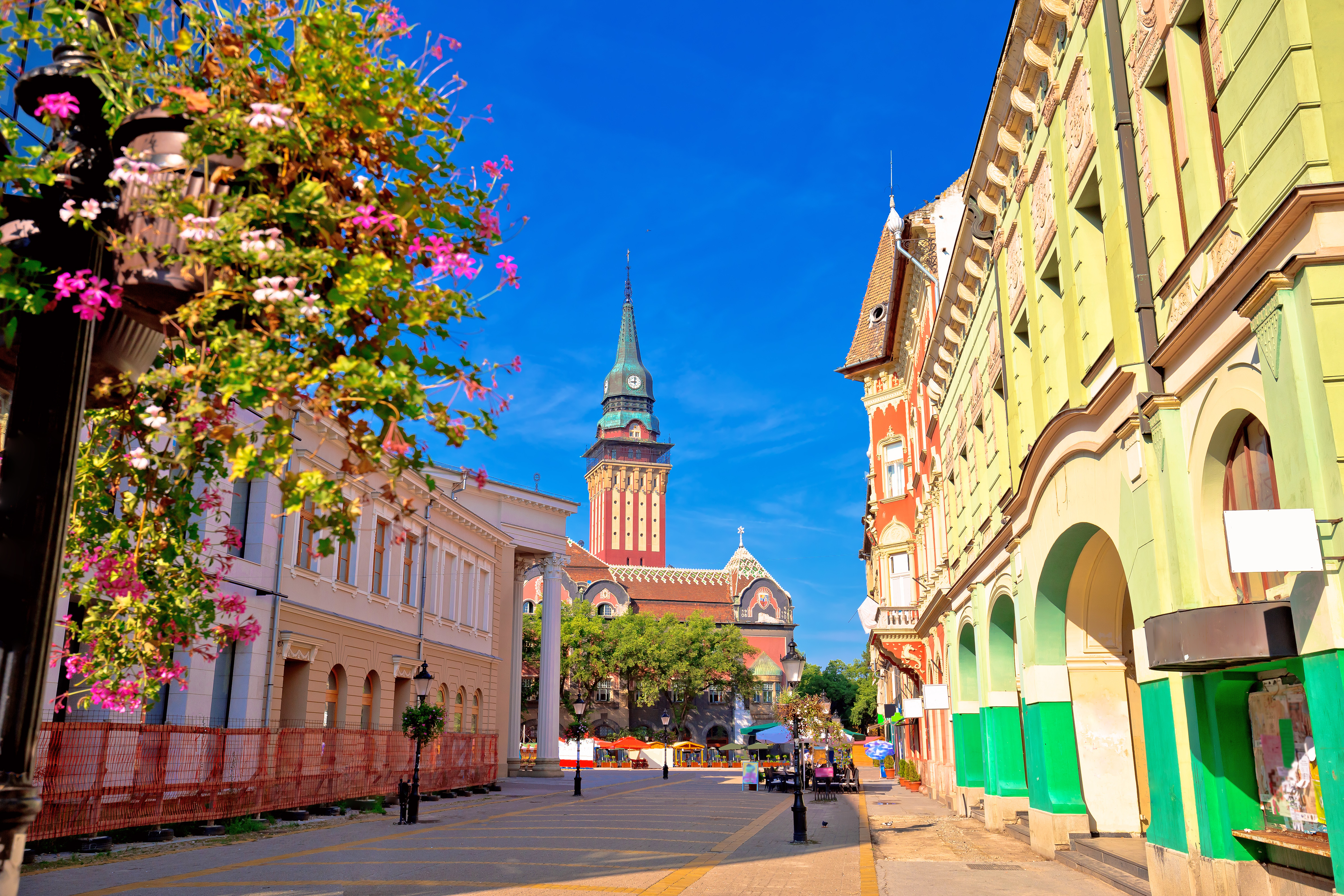 Subotica,City,Hall,And,Main,Square,Colorful,Street,View,,Vojvodina