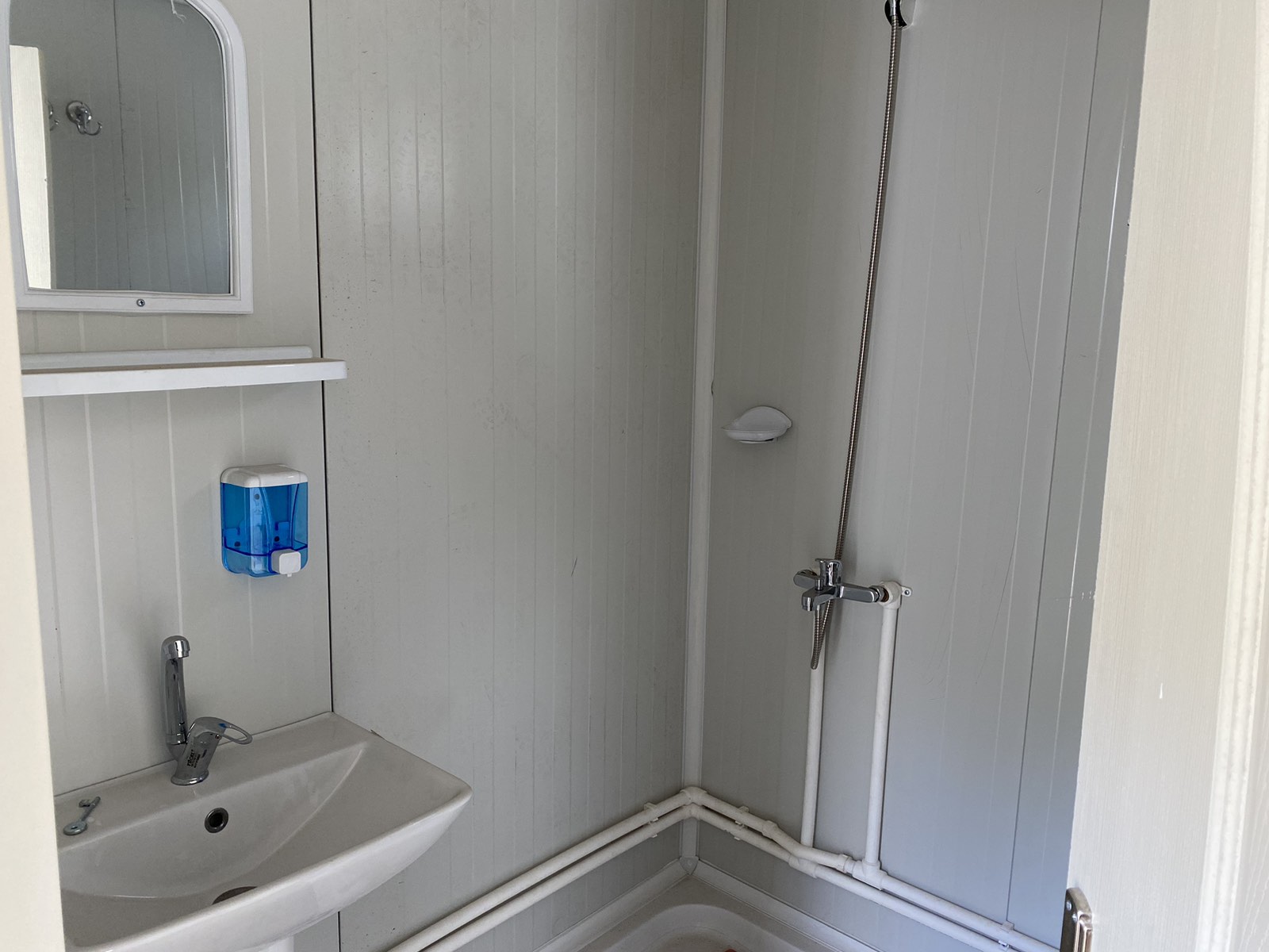 kontjeneri buturovic polje