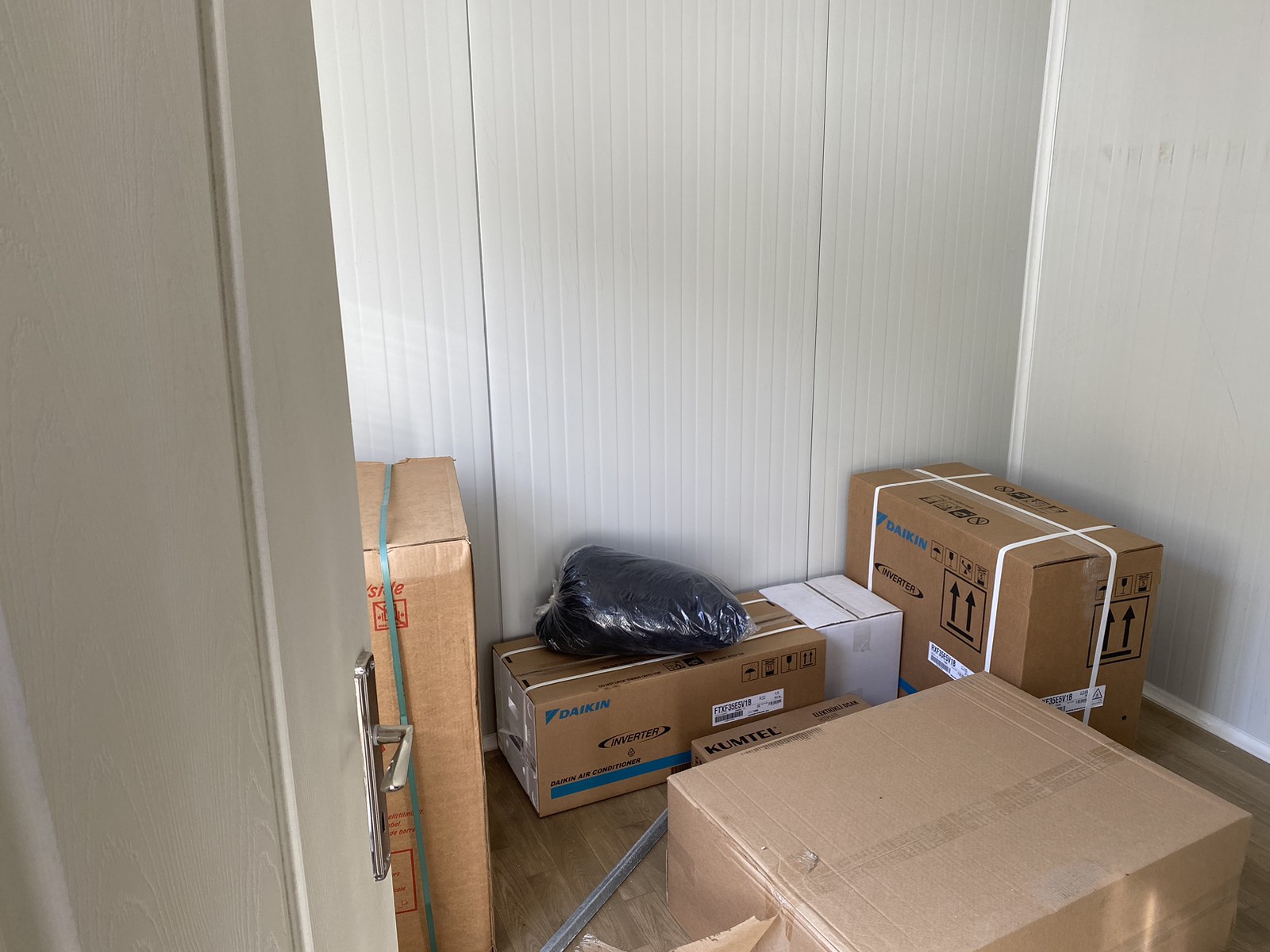 kontjeneri buturovic polje