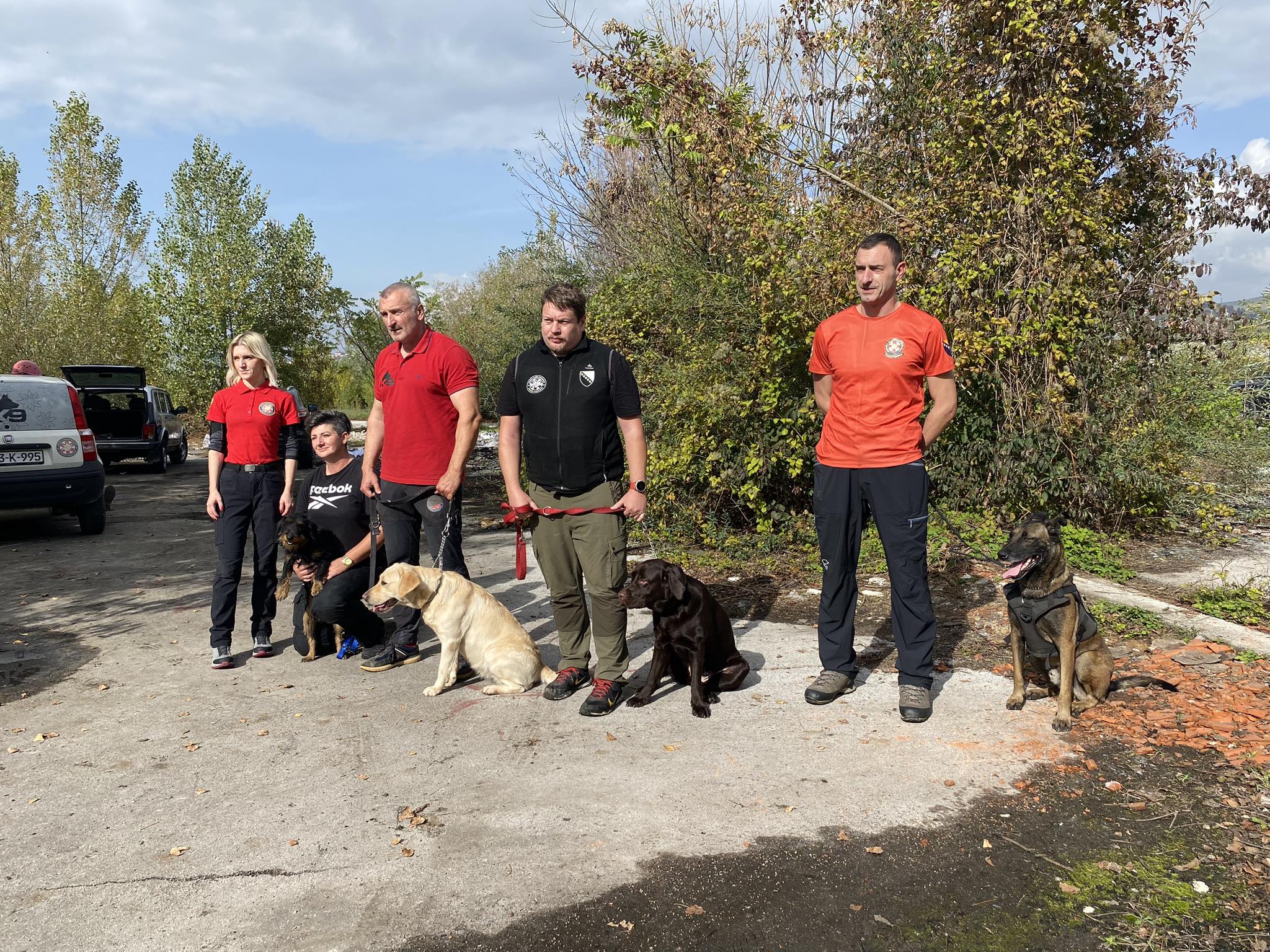 potrazni psi ela djurdja atos časi