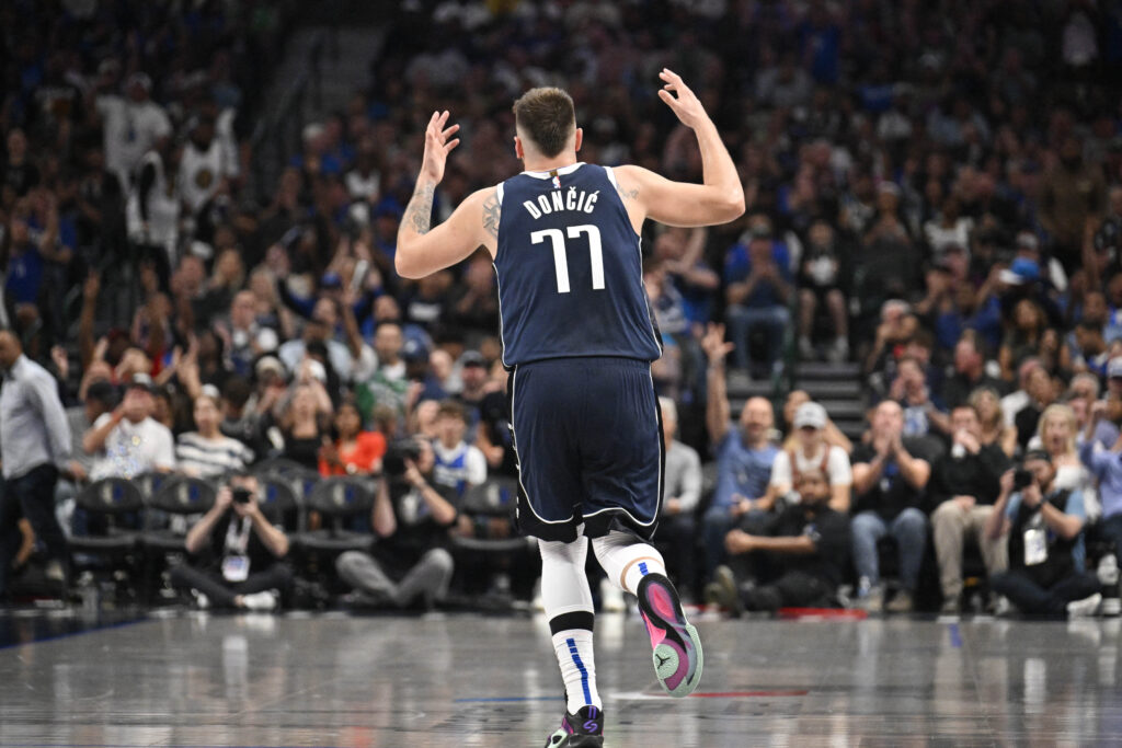 1729843509-2024-10-25T023259Z_819572492_MT1USATODAY24575656_RTRMADP_3_NBA-SAN-ANTONIO-SPURS-AT-DALLAS-MAVERICKS-1024x683.jpg