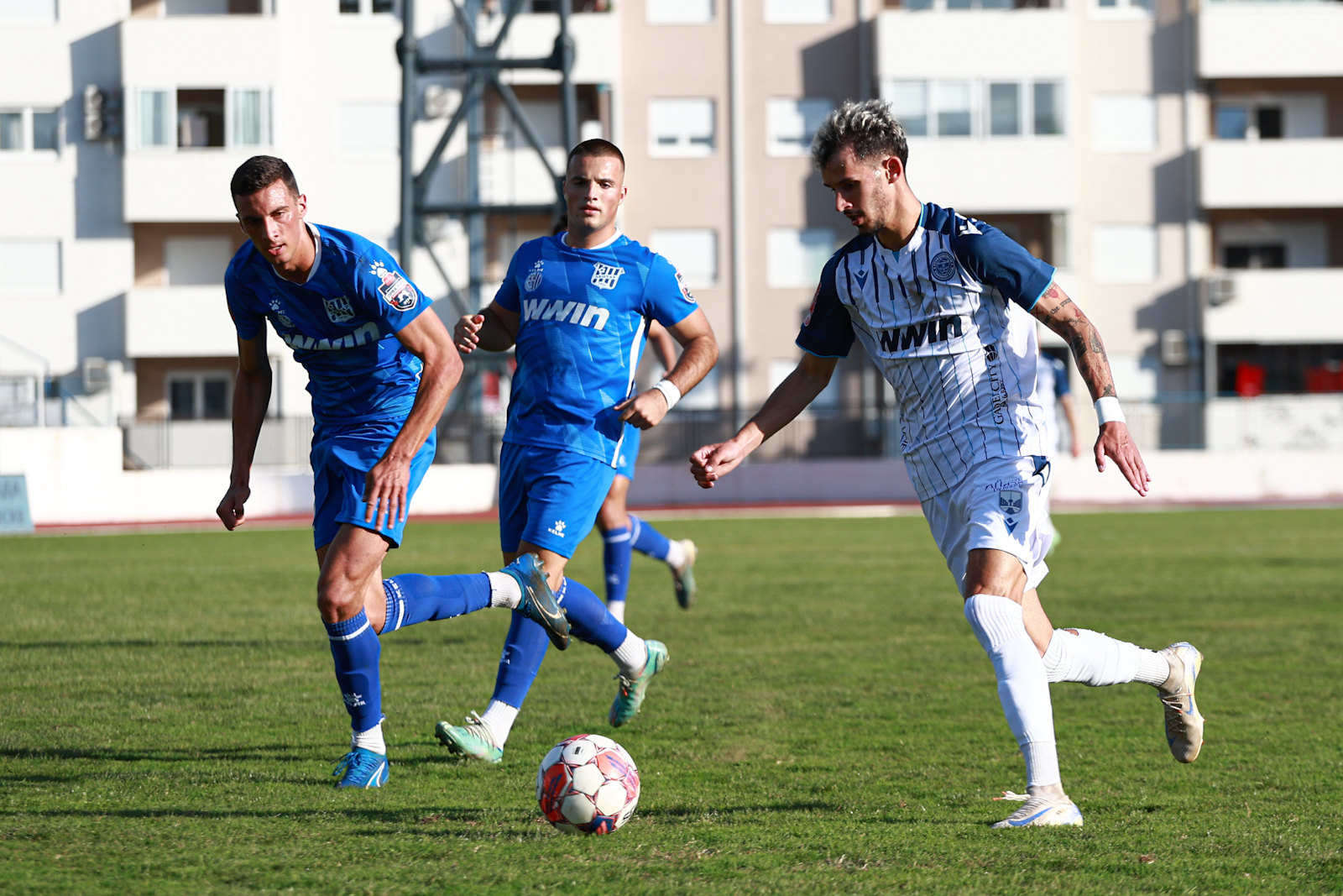 Leotar - Željezničar