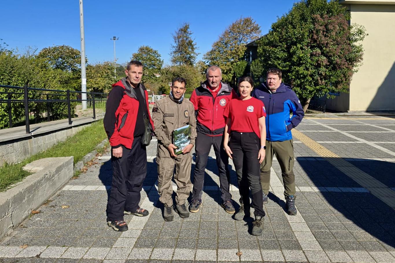 psi-tragači-received_521130544072061