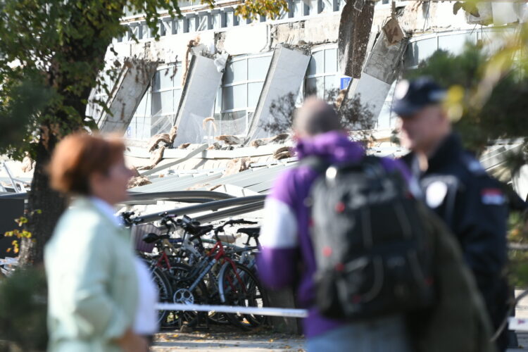 1730462341-DSC_2527-750x500