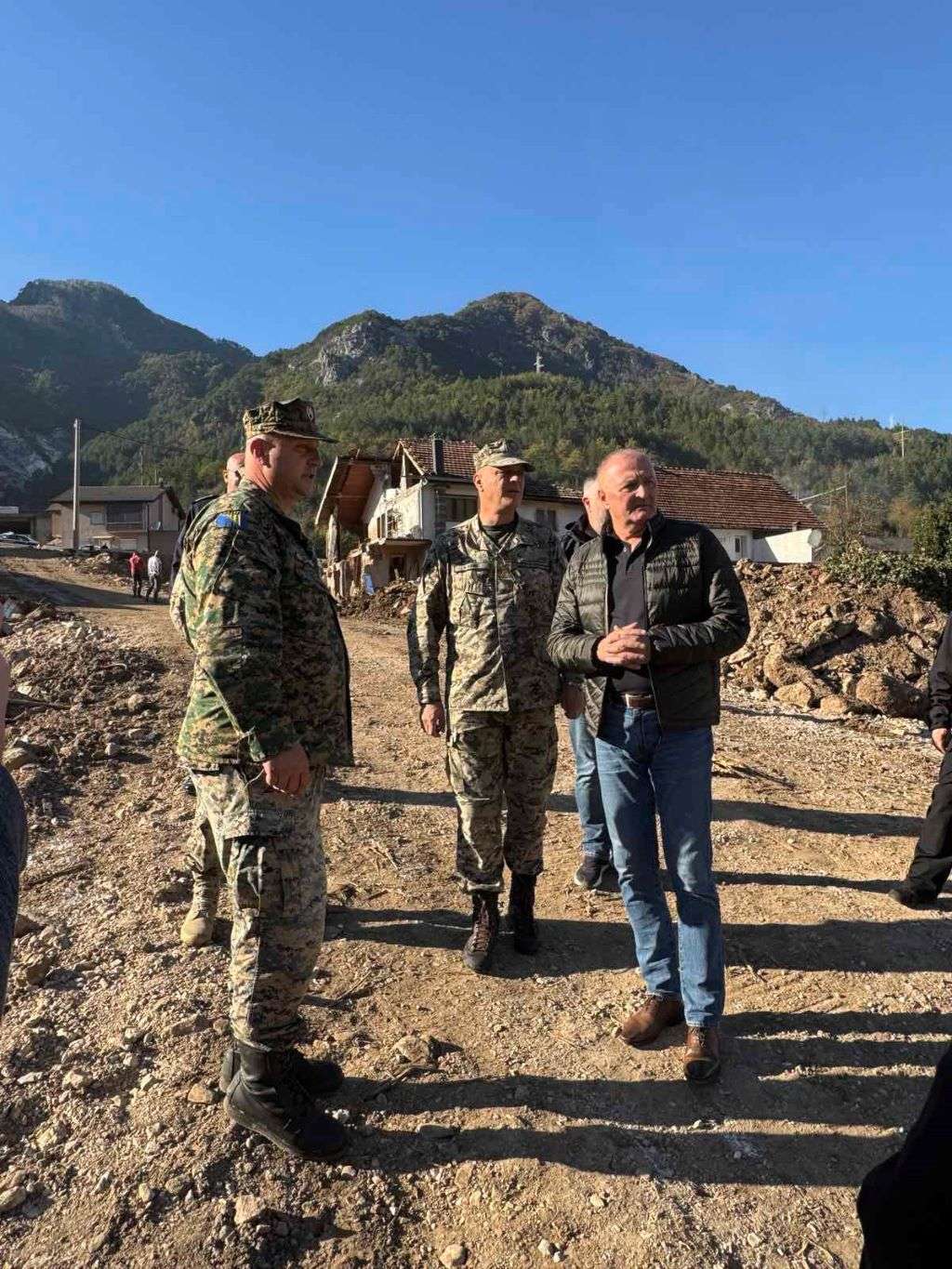 l_b1e1a720fc5a68d995f6b8980a31b428