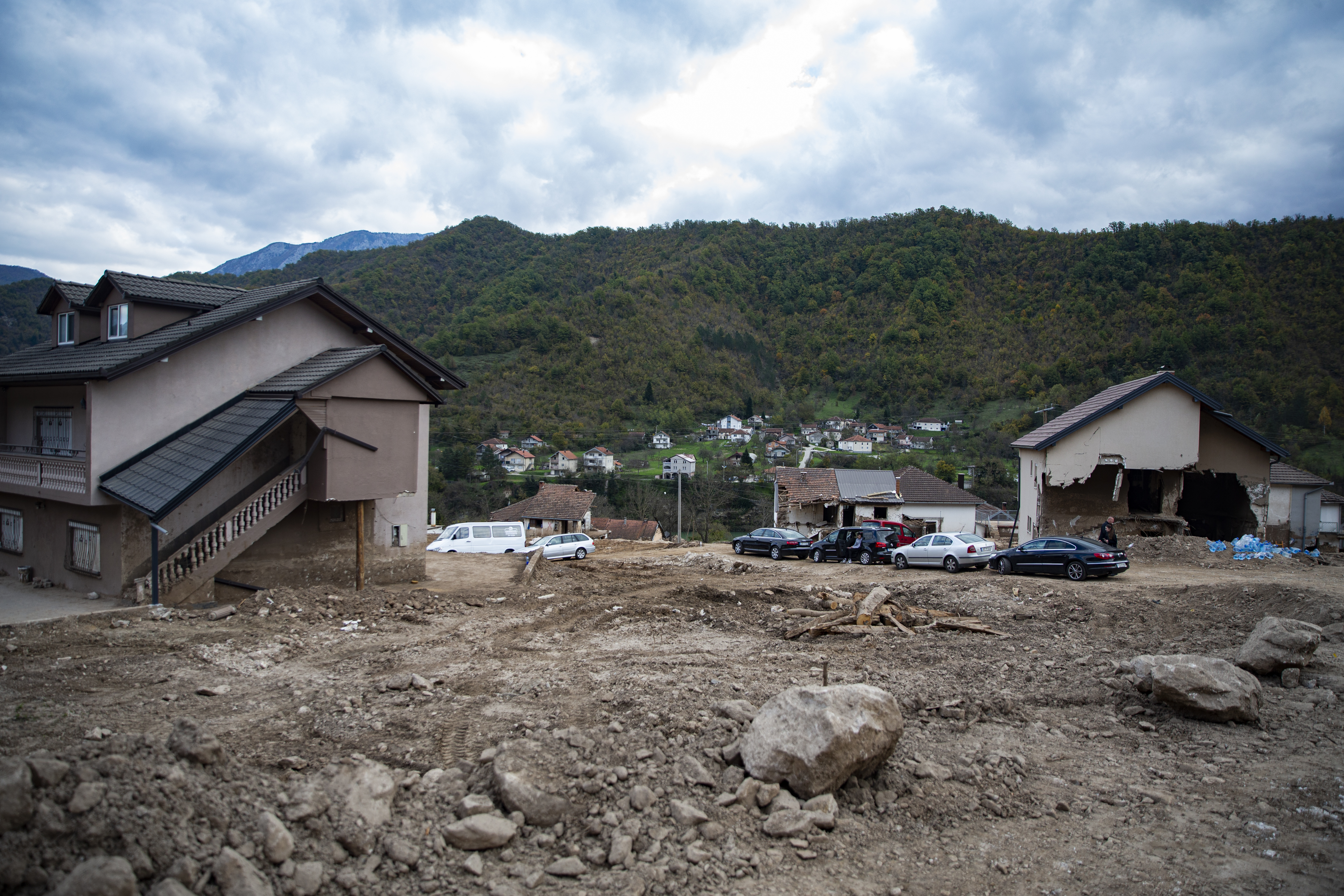 Donja Jablanica mjesec nakon razornih poplava i odrona: Raščišćavanje kuća i puteva još nije završeno
